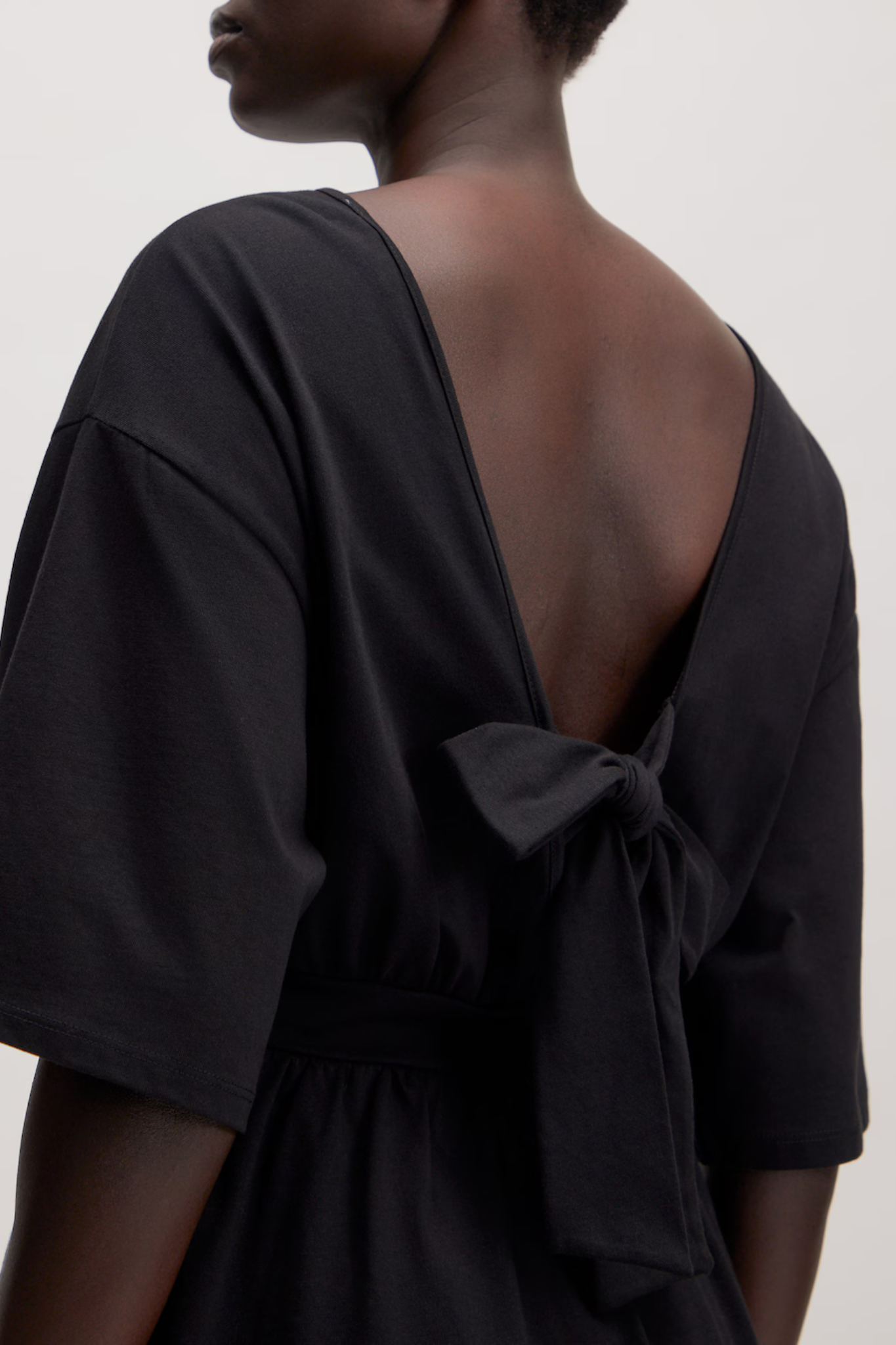 MAELLE T-SHIRT - BLACK