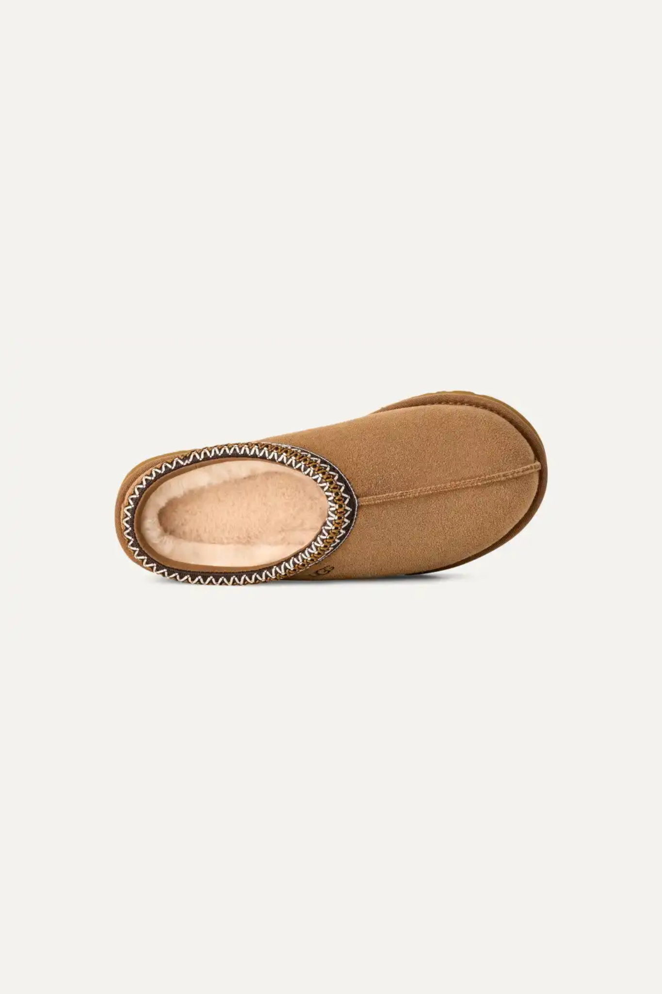 UGG woman tasman in chestnut. Front view