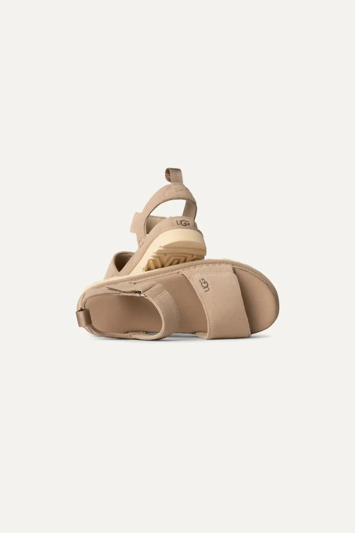 UGG women goldenstar in sand. Front view