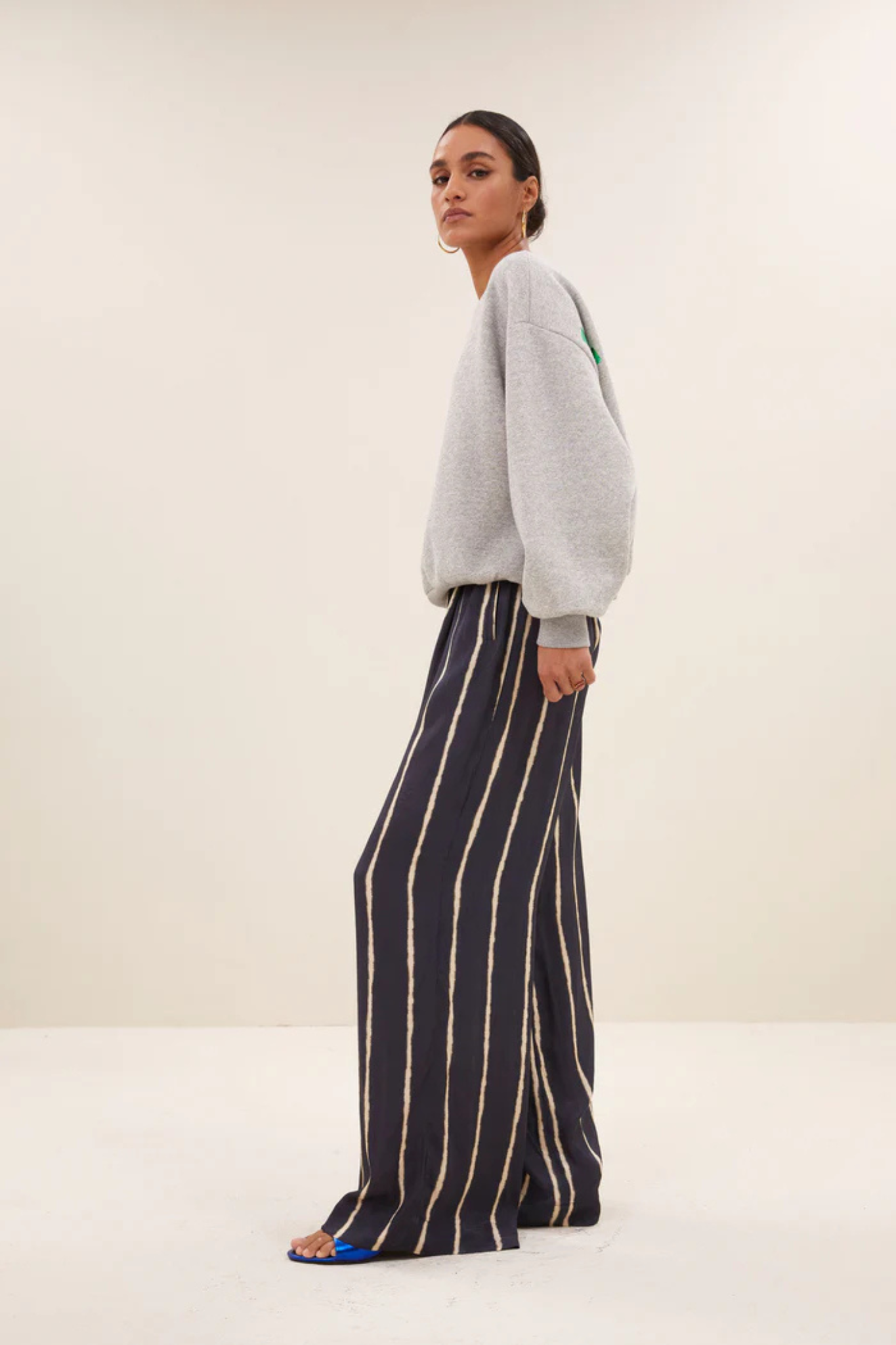 BIBI LUCKY CURVE SWEATER - GREY MELEE