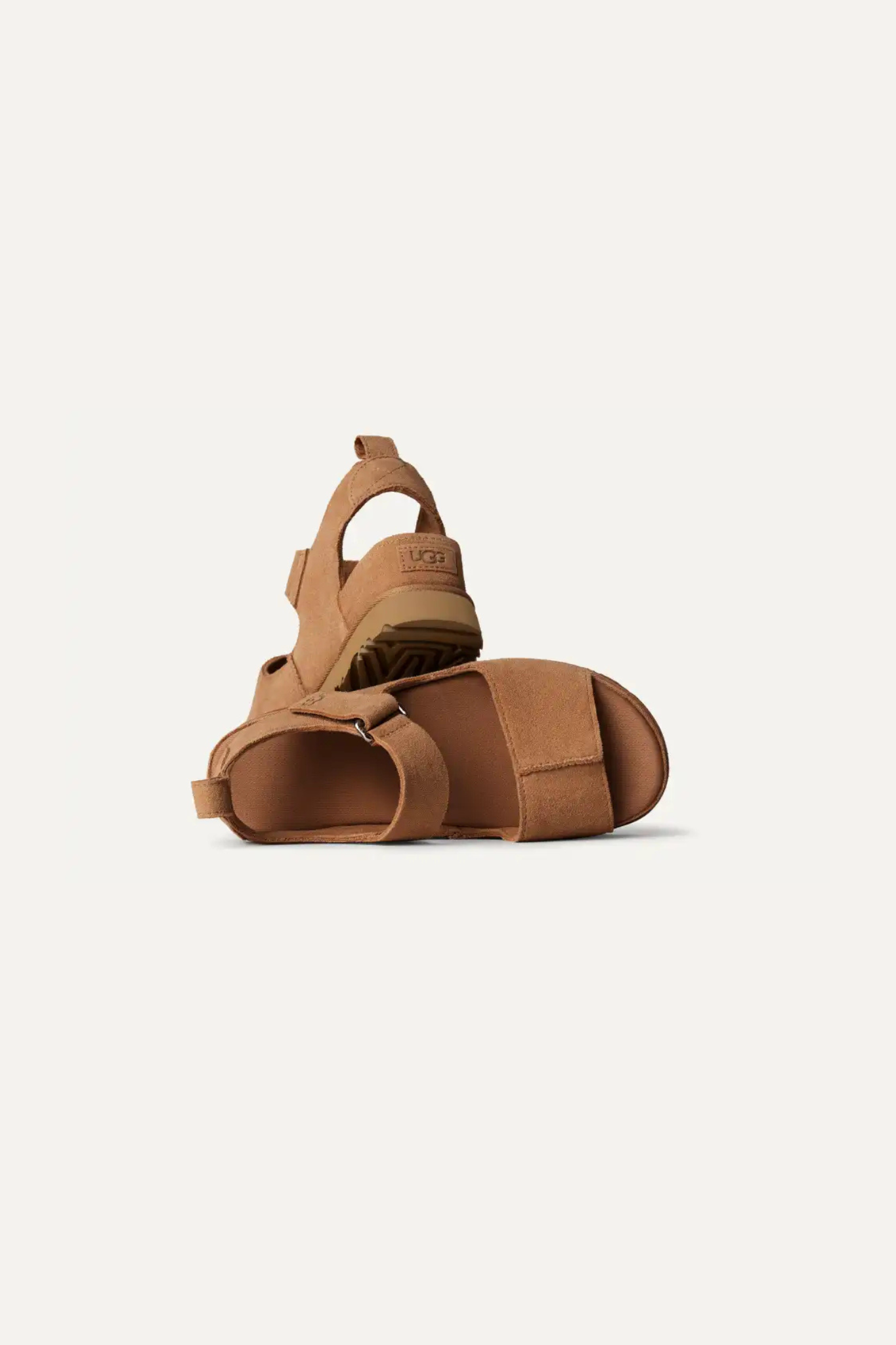 UGG women goldenstar hi in chestnut. Front view