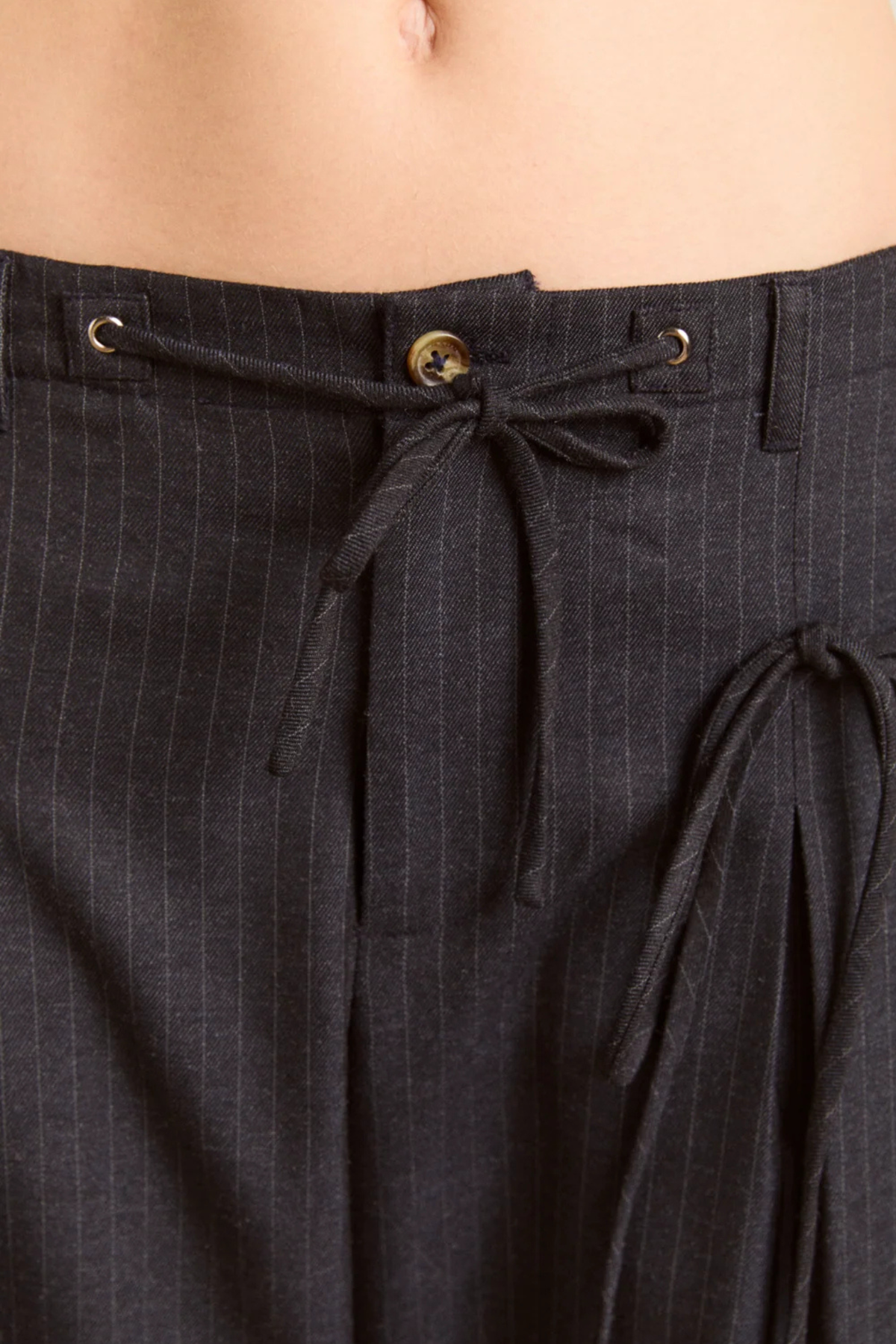 TATIANNA BROEK - PINSTRIPE