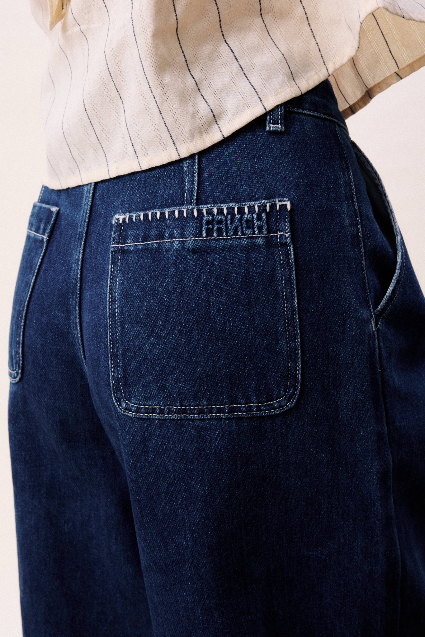 ABYSSAL BERMUDA - BLUE JEAN