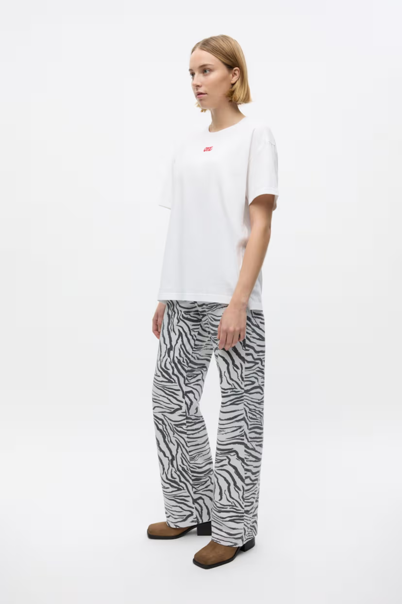 ENKULLA SS T-SHIRT - WHITE ONE LOVE
