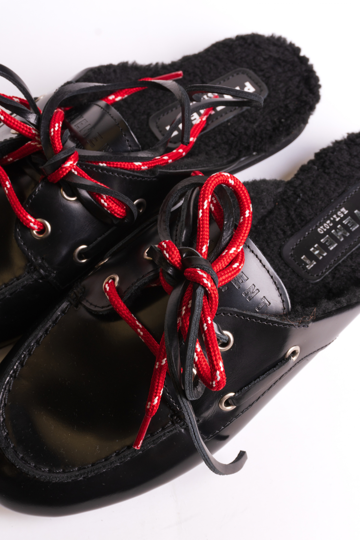YASMA LACE FUR SHOES - BLACK POLIDO