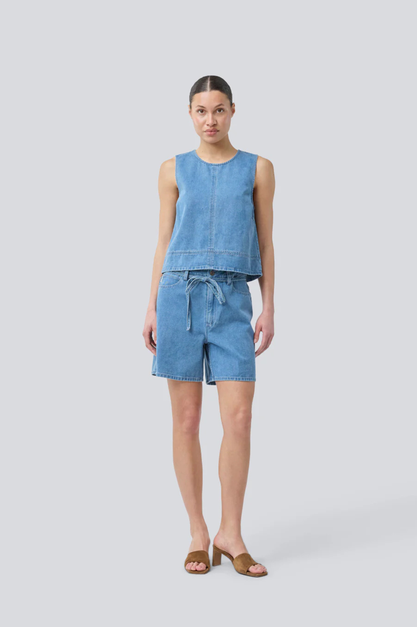 NAOMA SOLID SHORTS - VINTAGE BLUE