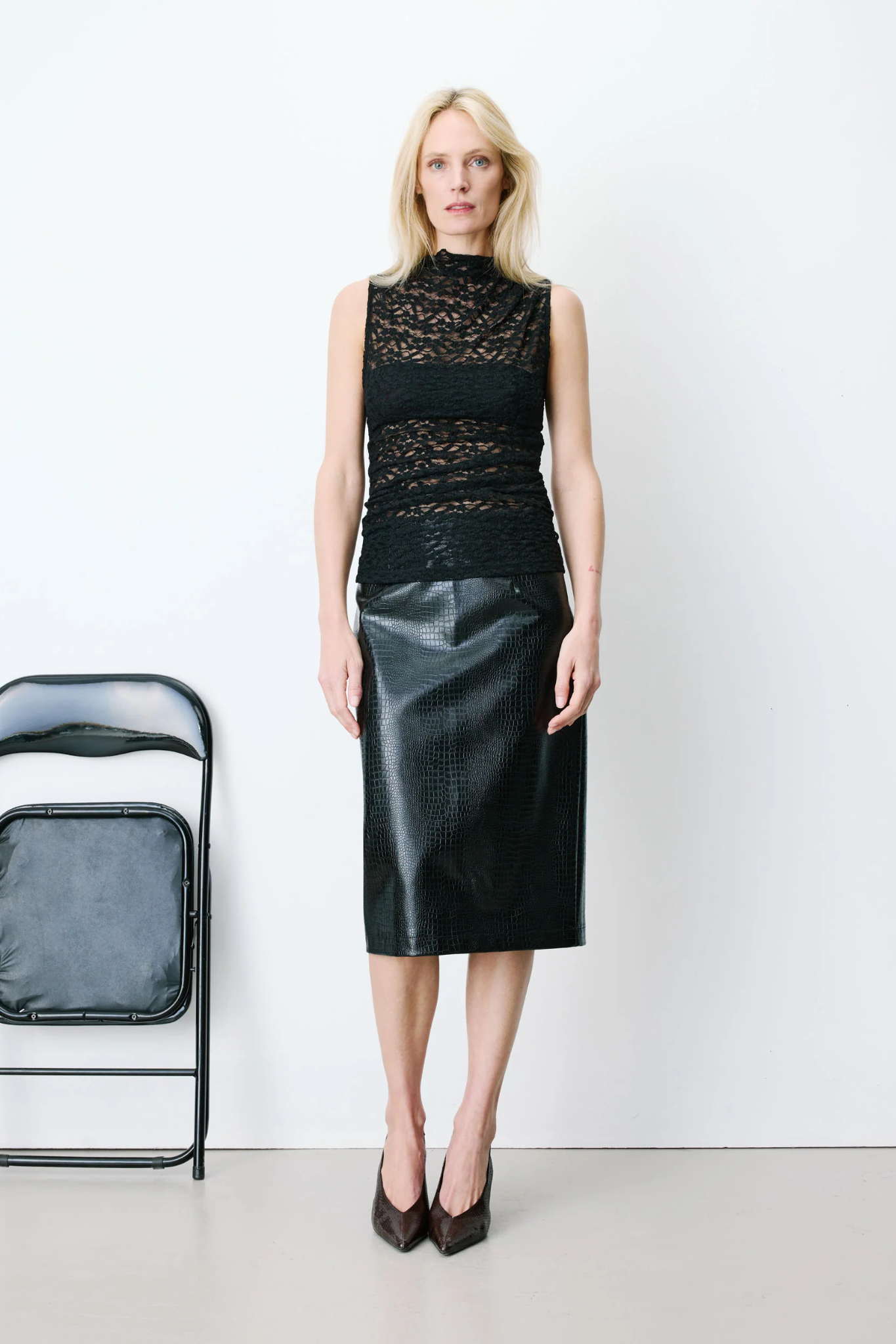 AVILA TOP - BLACK