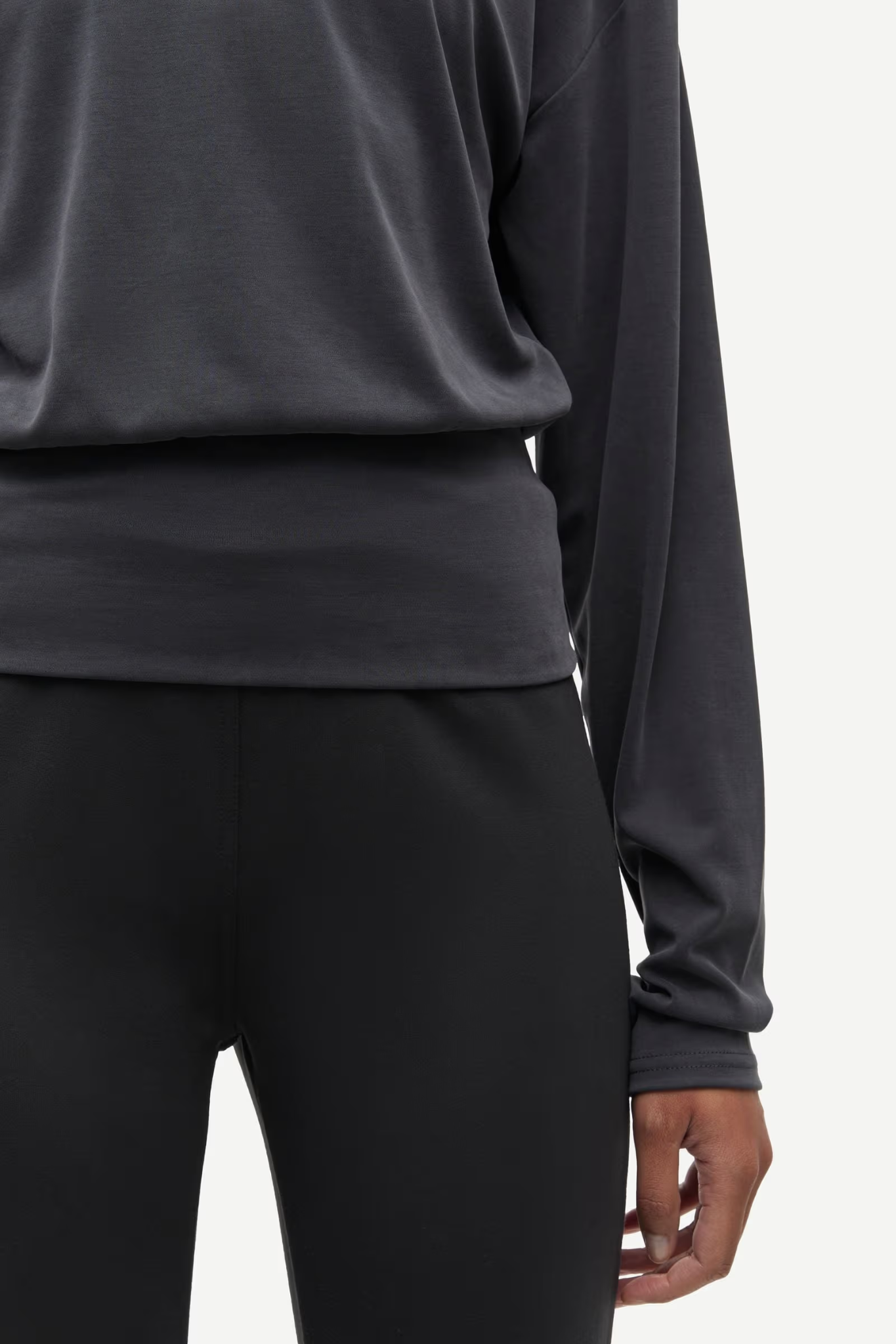 SUSU LS TOP - BLACK
