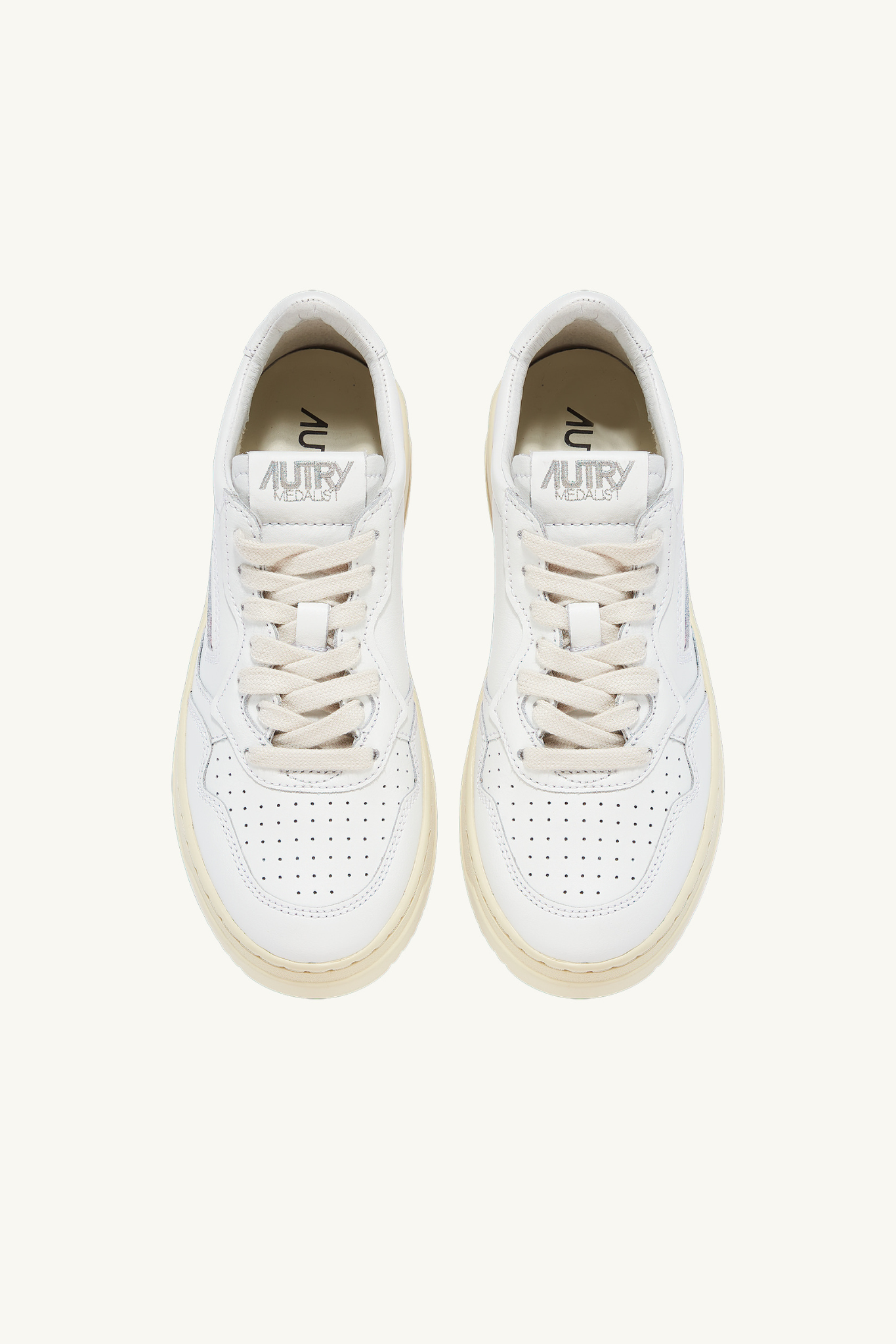 AULW-LL15 - MEDALIST LOW SNEAKERS IN LEATHER WHITE