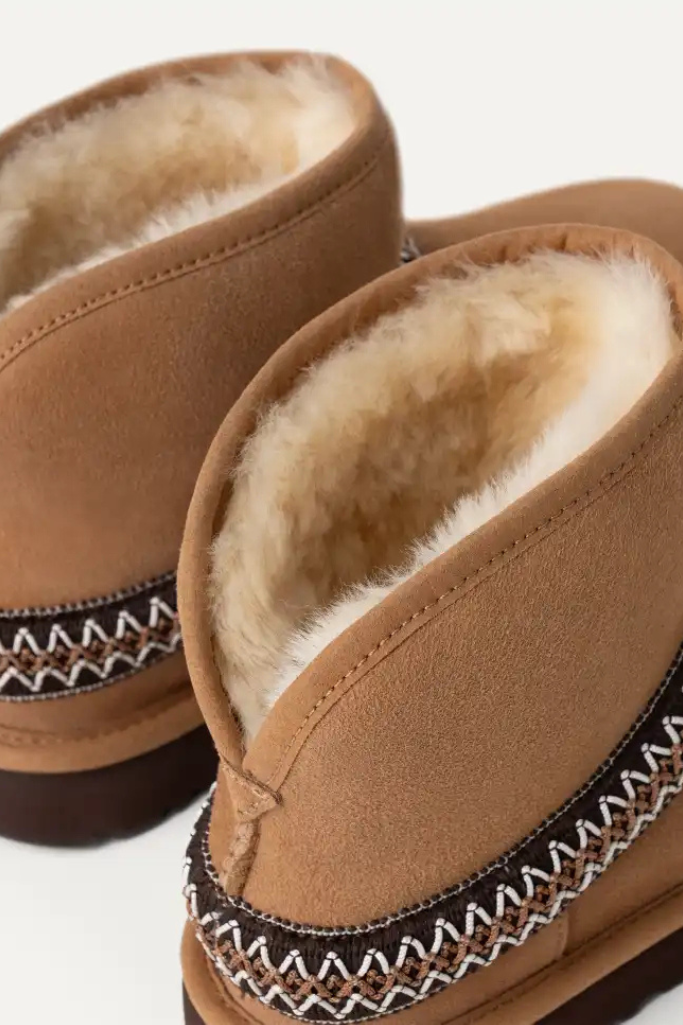 CLASSIC MINI CRESCENT WOMEN SHOES - CHESTNUT