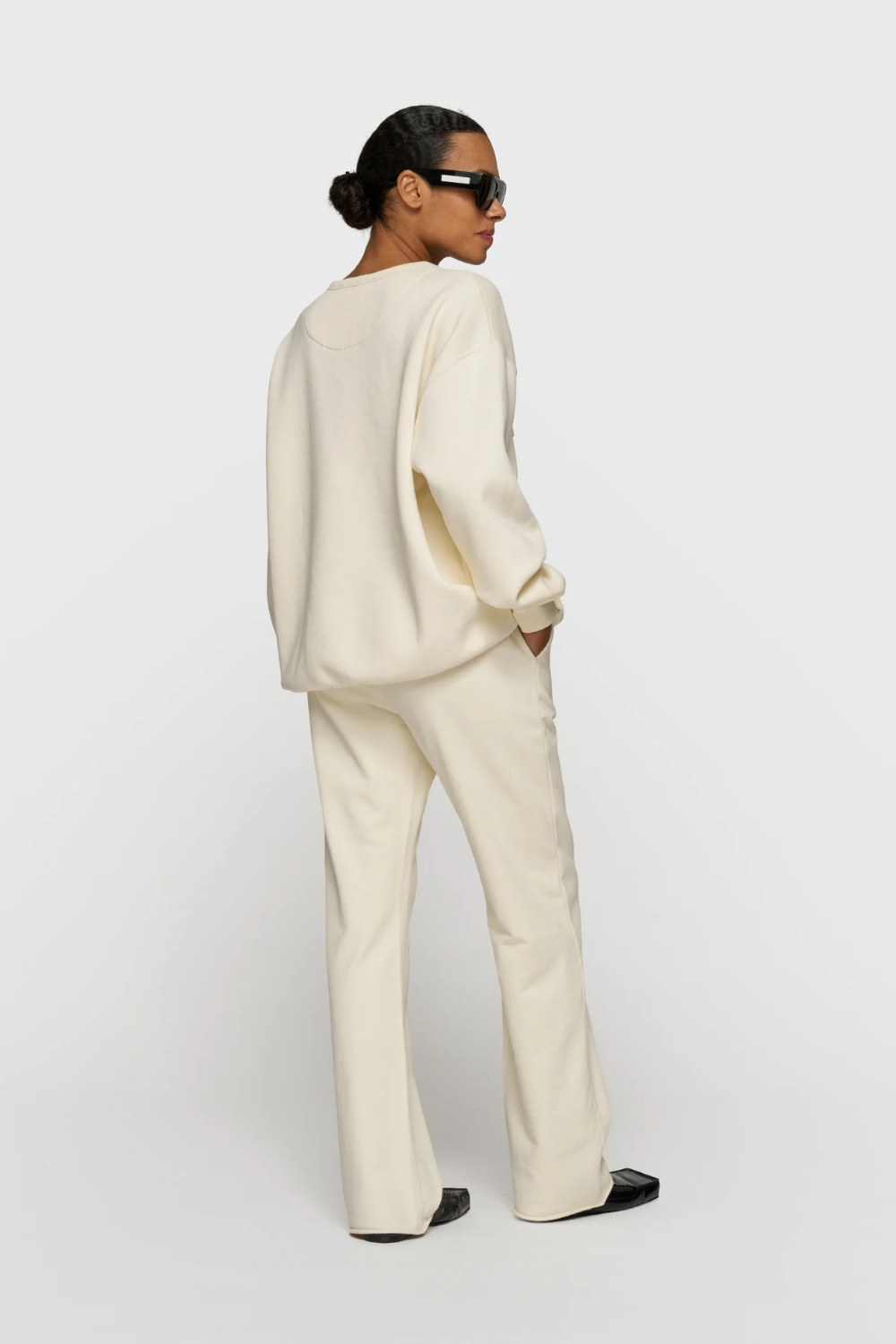 STATEMENT SWEATER - SOFT VANILLA