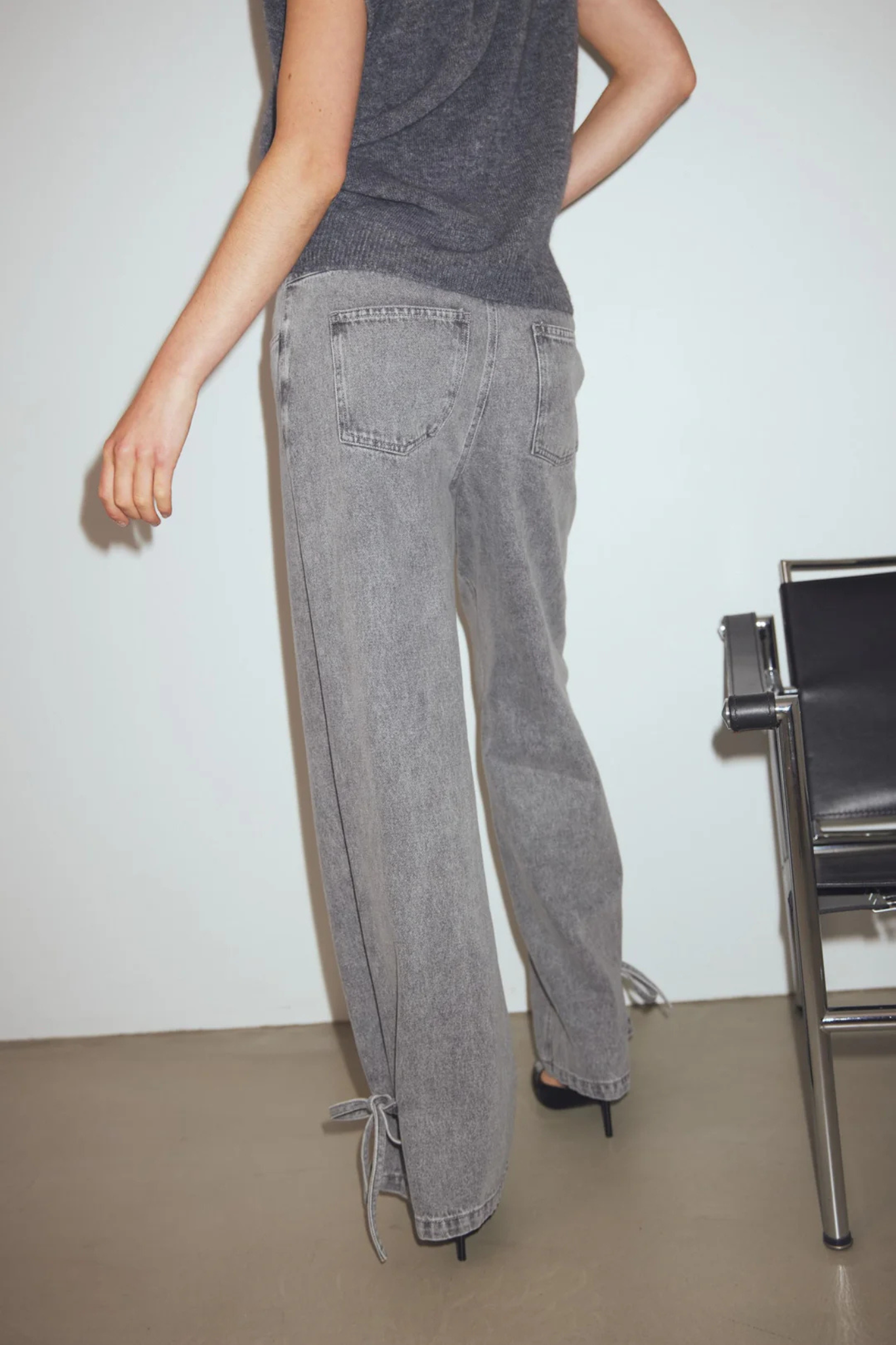 KIKA MW JEANS - GREY WASH