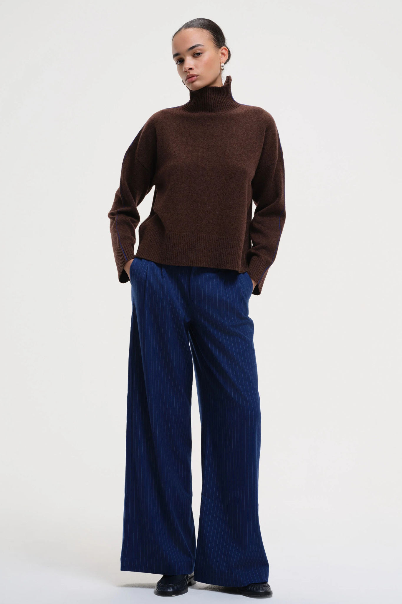 KOONING TURTLENECK KNITWEAR - BROWN