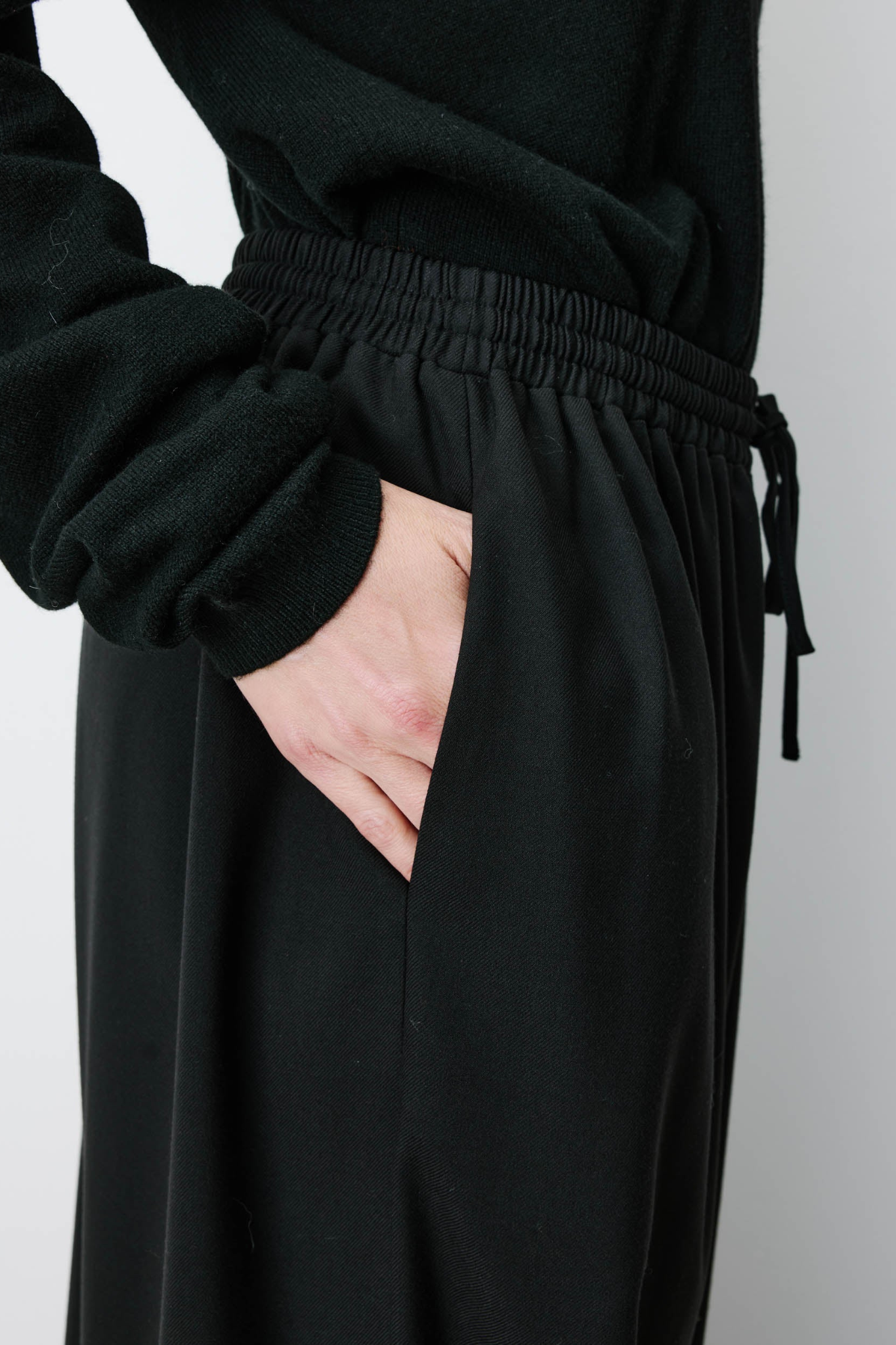 ANIEL PANTS - BLACK