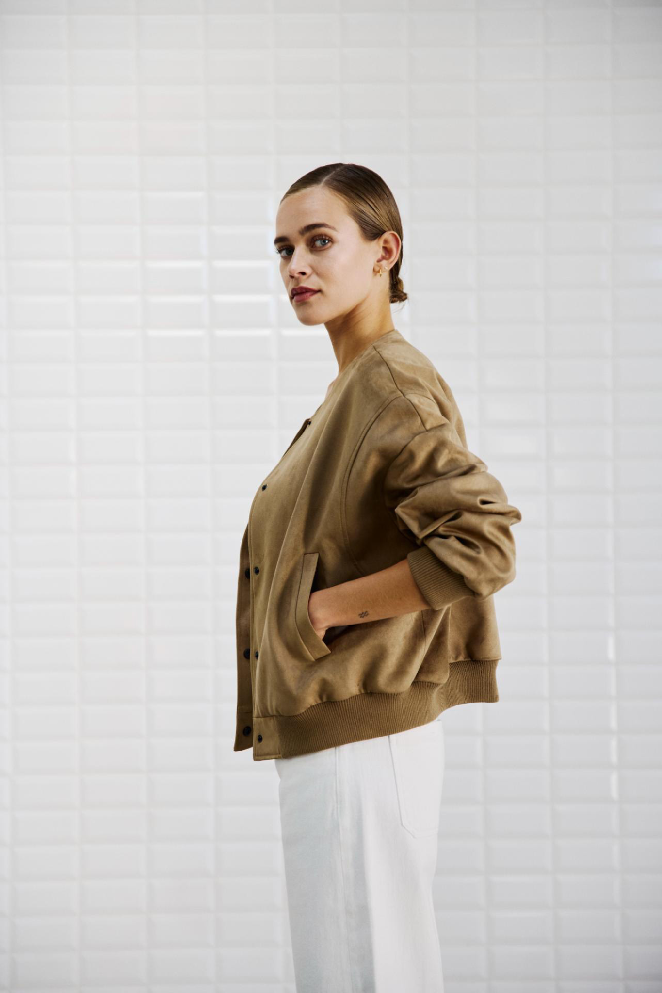 FREYA VEGAN SUEDE BOMBER JACKET - MID FALCON