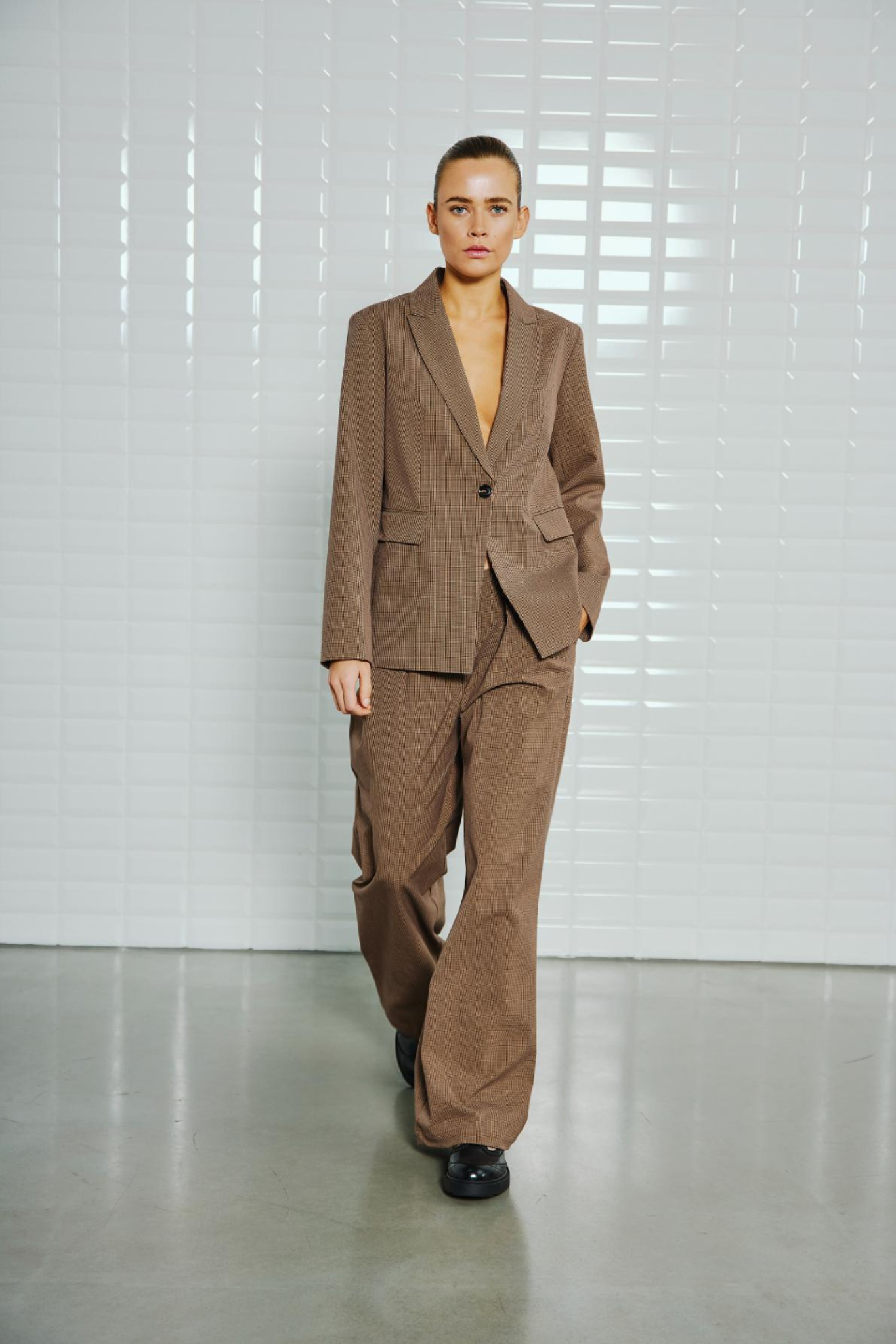 COLETTE TAILORED BLAZER - COGNAC CHECK