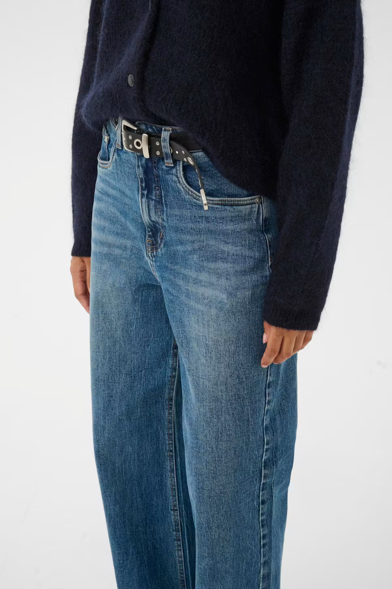 SARA HW WIDE JEANS - WASHED MID BLUE