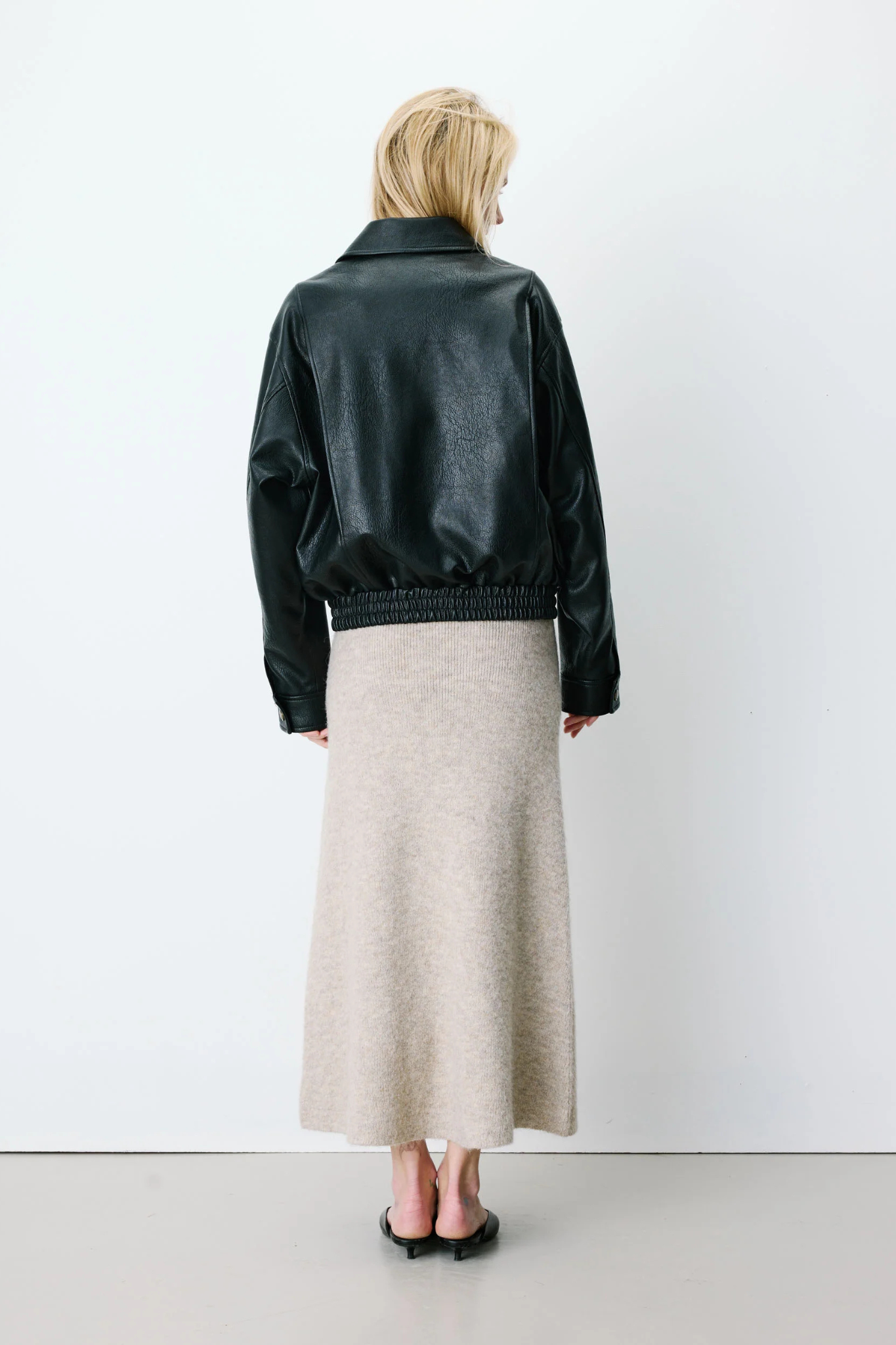 AXEL VESTE - BLACK