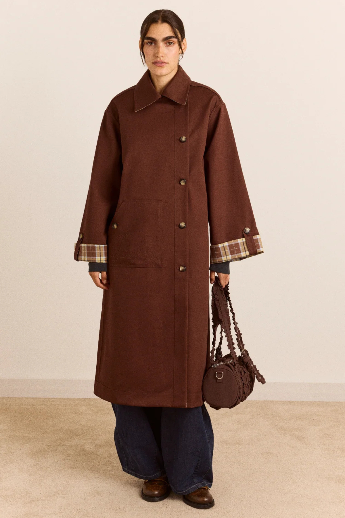 OMKEERBARE LONGLINE JERRY TRENCH JAS - CHOCOLADE