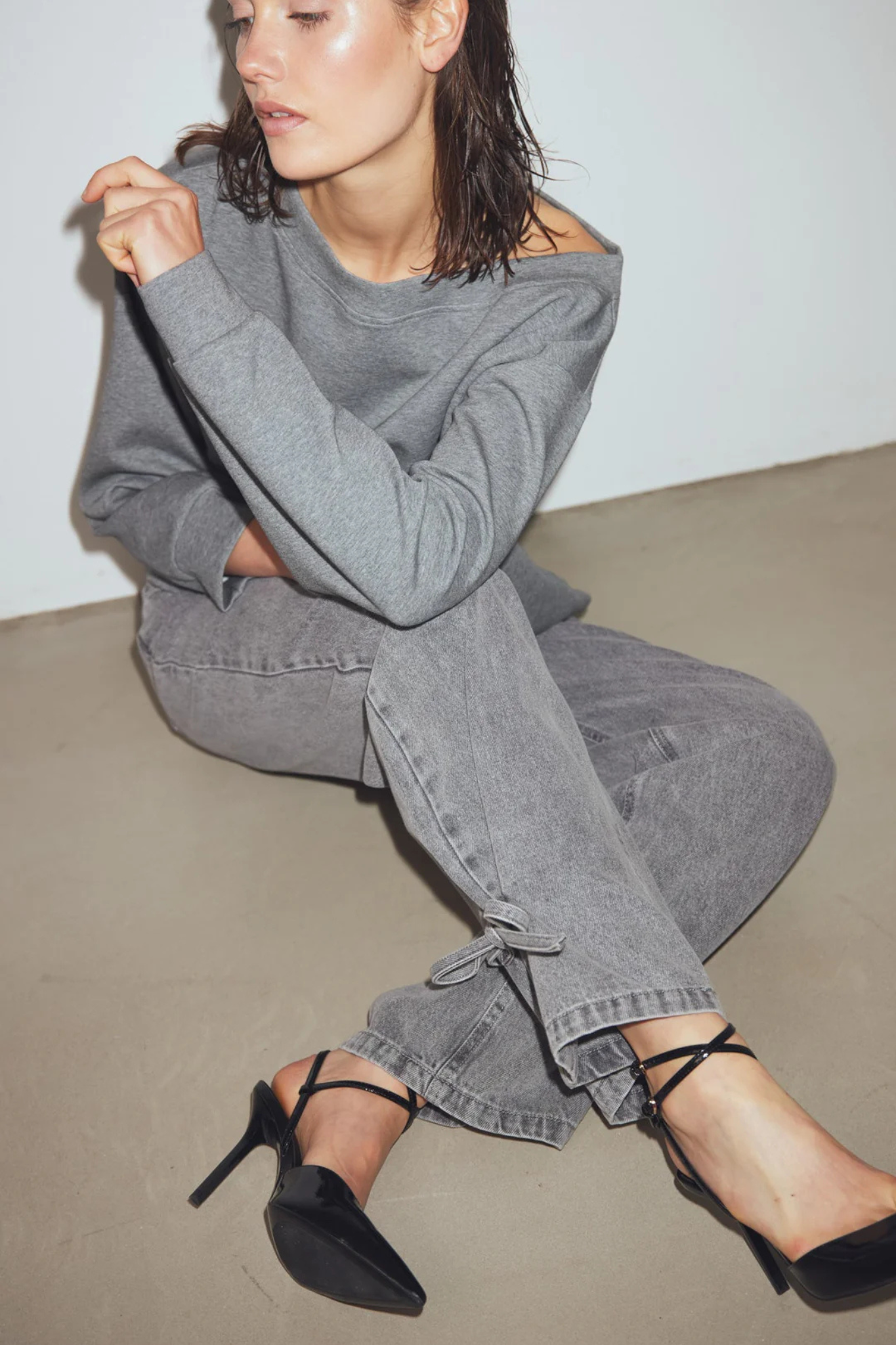 KIKA MW JEANS - GREY WASH