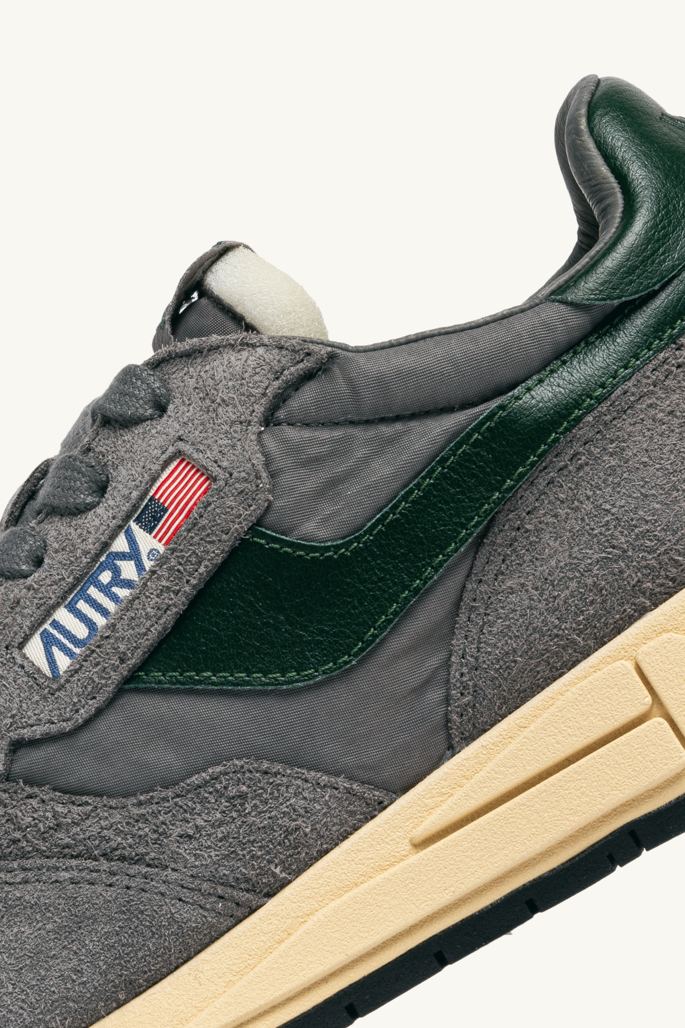 WWLM-UT20 - REELWIND LOW MEN SNEAKERS - SUEDE/NET NHTOW/MOUN