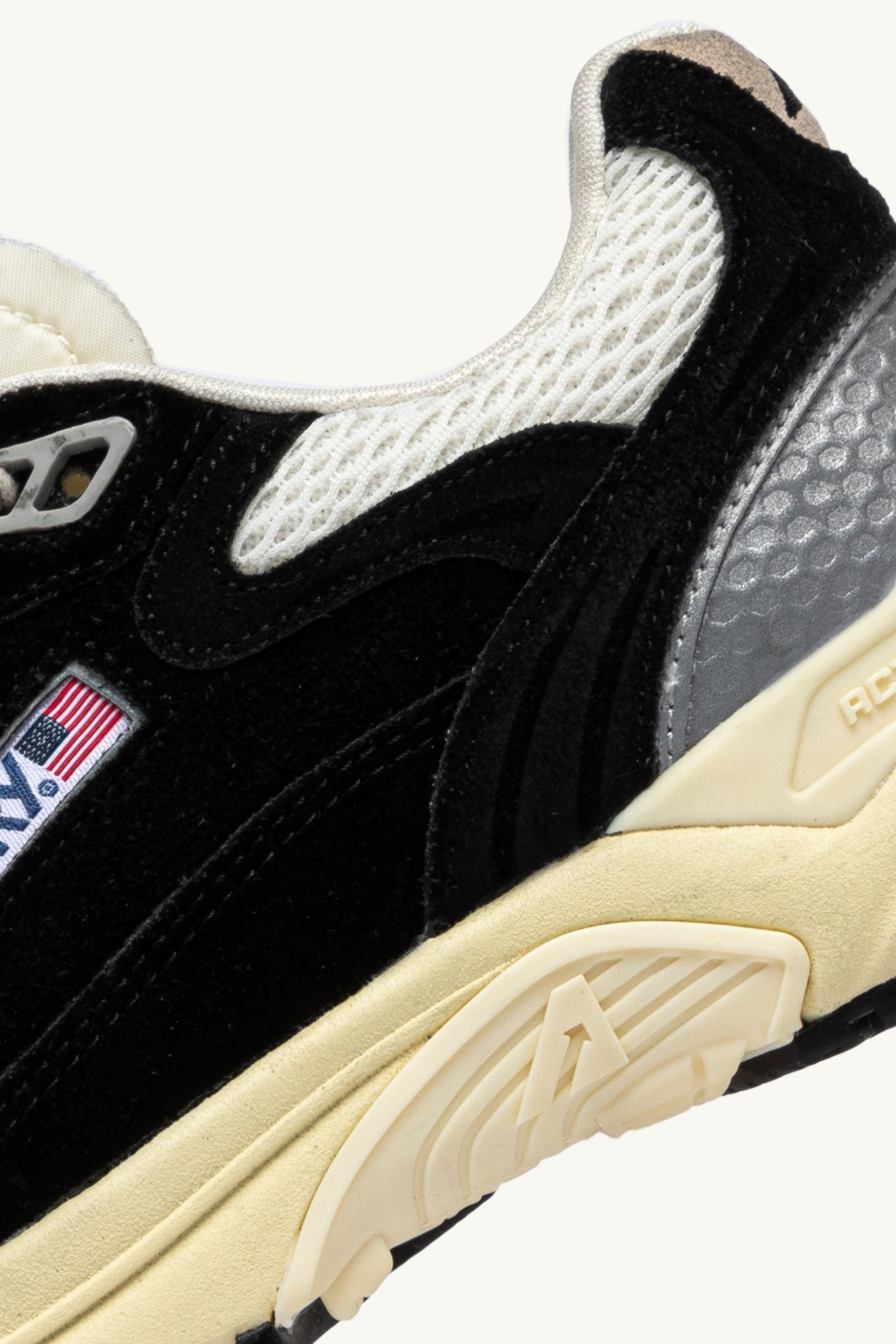 HYLM-UM07 - HYPERWAY LOW MEN SNEAKERS - SUEDE/MESH BLACK/SILV