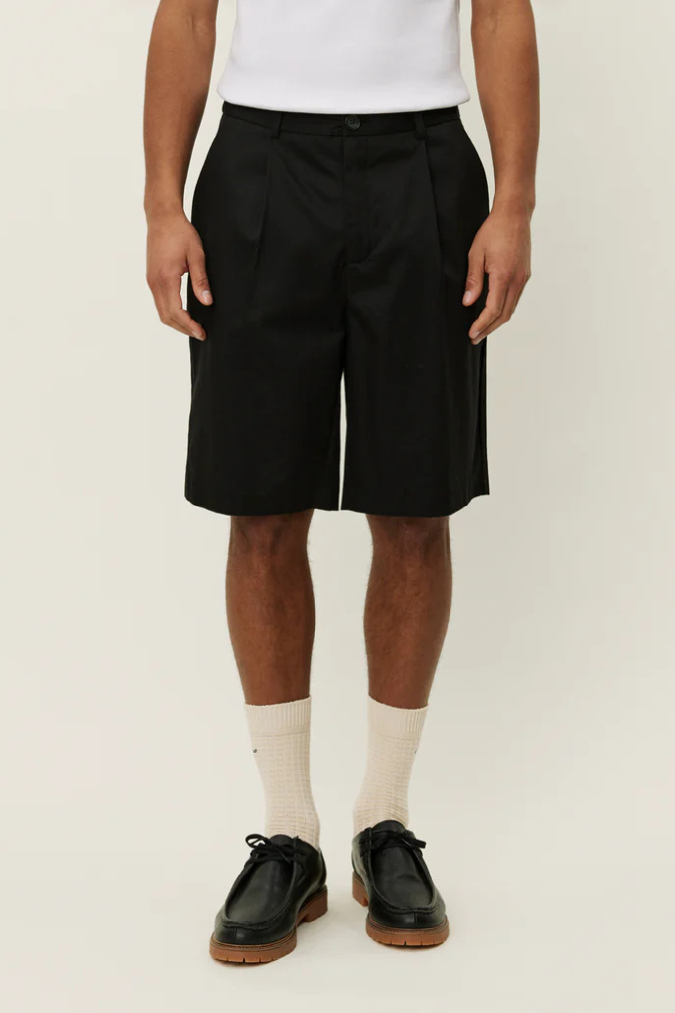 RANDALL PLEATED TWILL SUITING SHORTS - BLACK