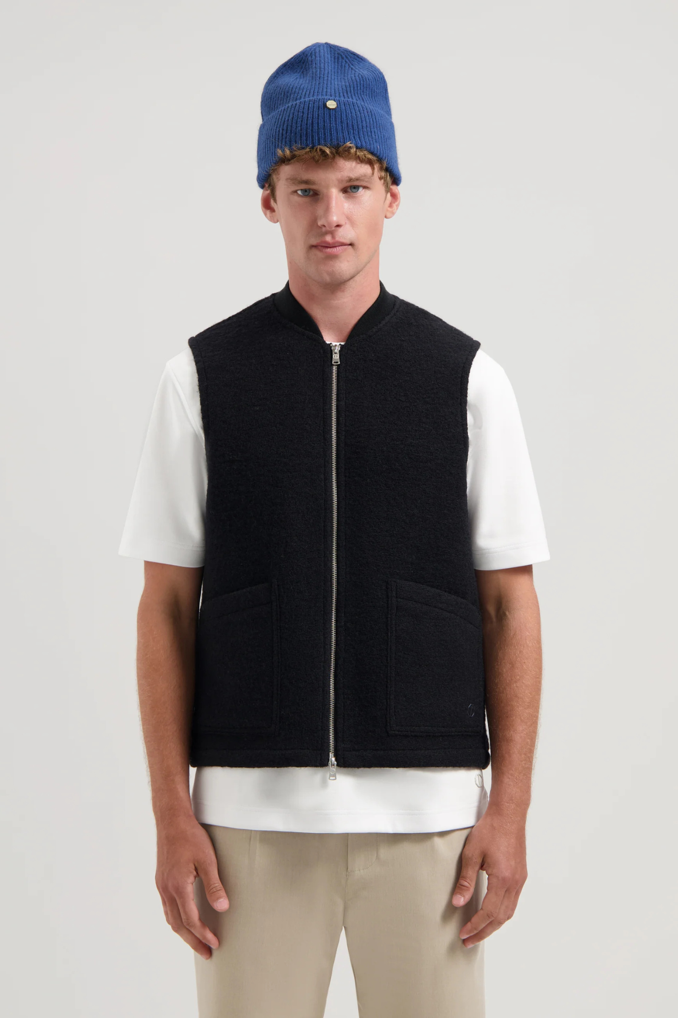 NILS GILET - BLACK