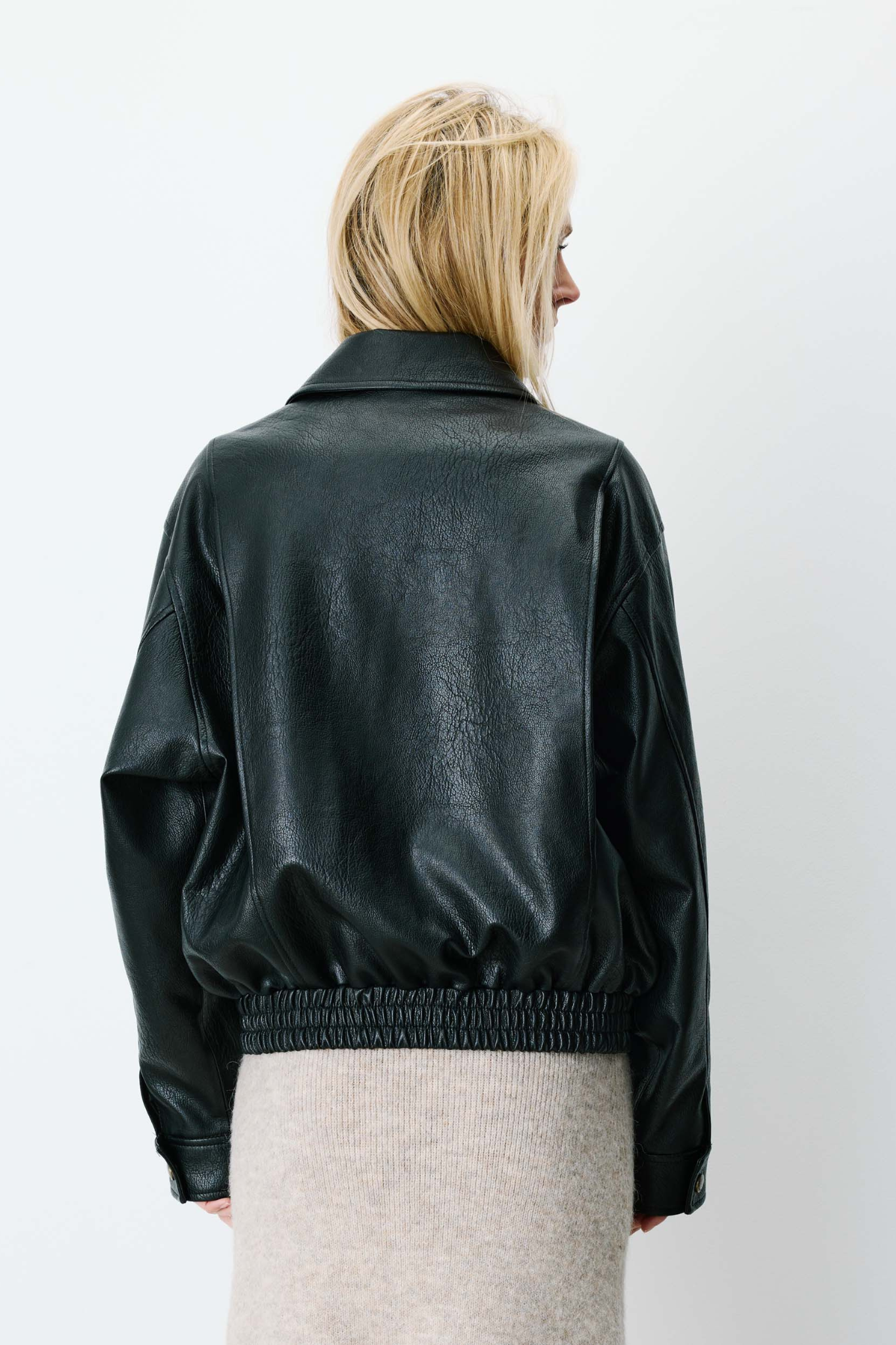 AXEL VESTE - BLACK