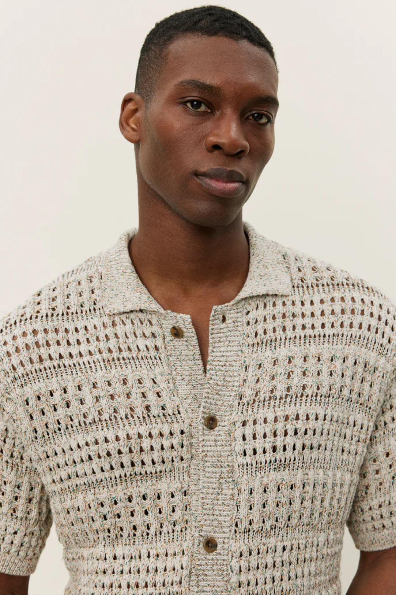 ELVIN STRUCTURE KNITTED SS SHIRT - LIGHT SAND