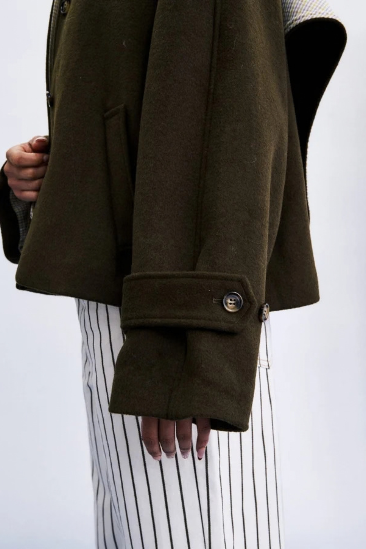 PEMBROKE COAT - KHAKI