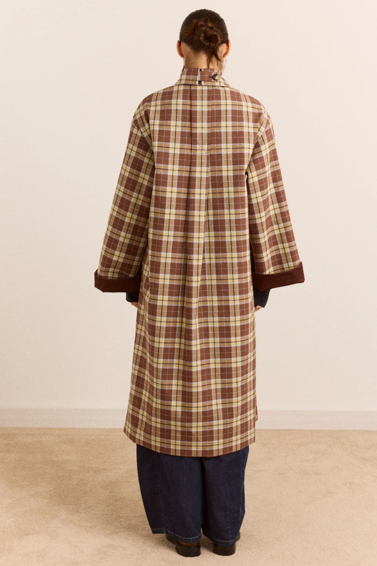 OMKEERBARE LONGLINE JERRY TRENCH JAS - CHOCOLADE