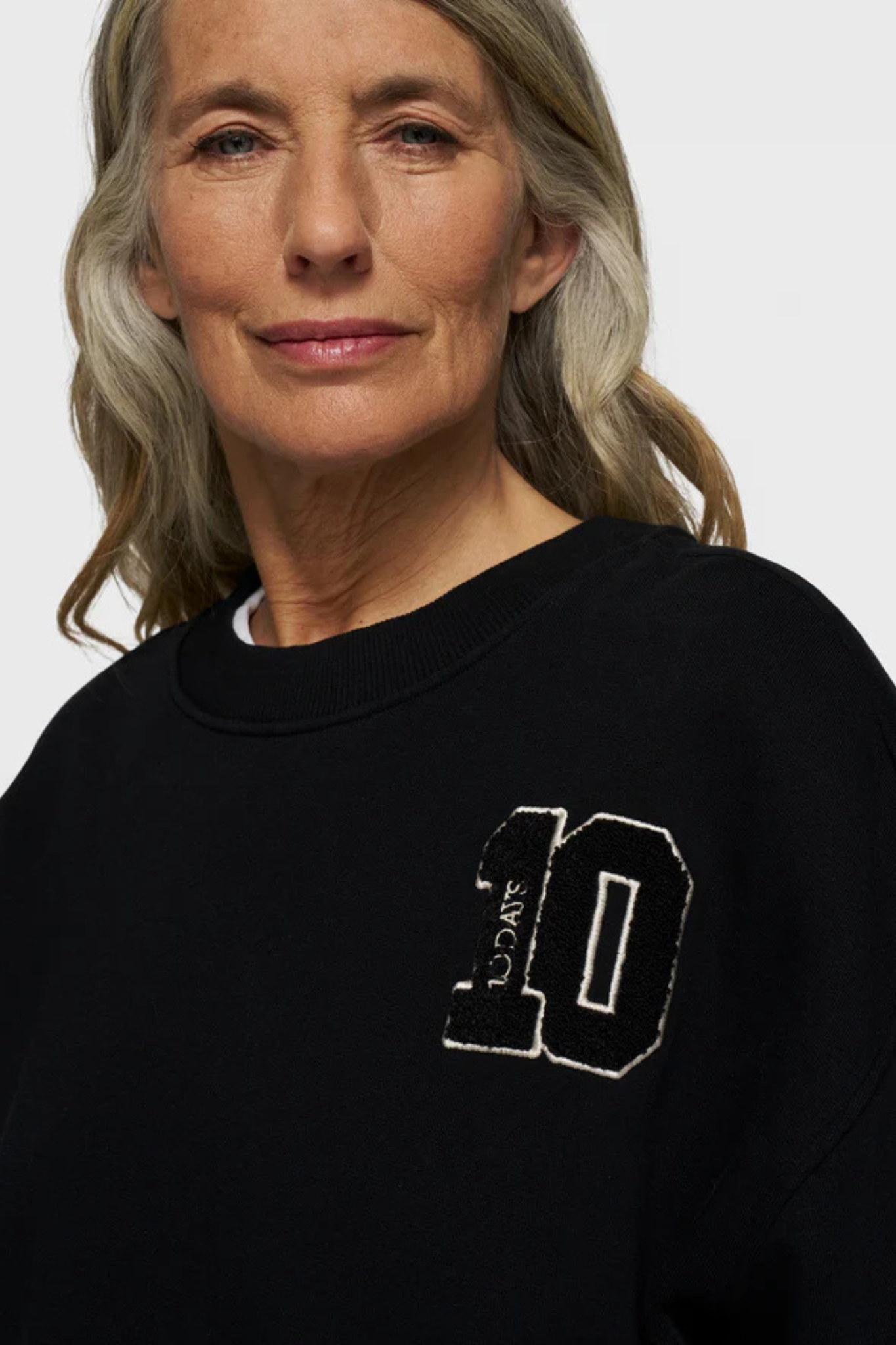 CROPPED SWEATER 10 - BLACK