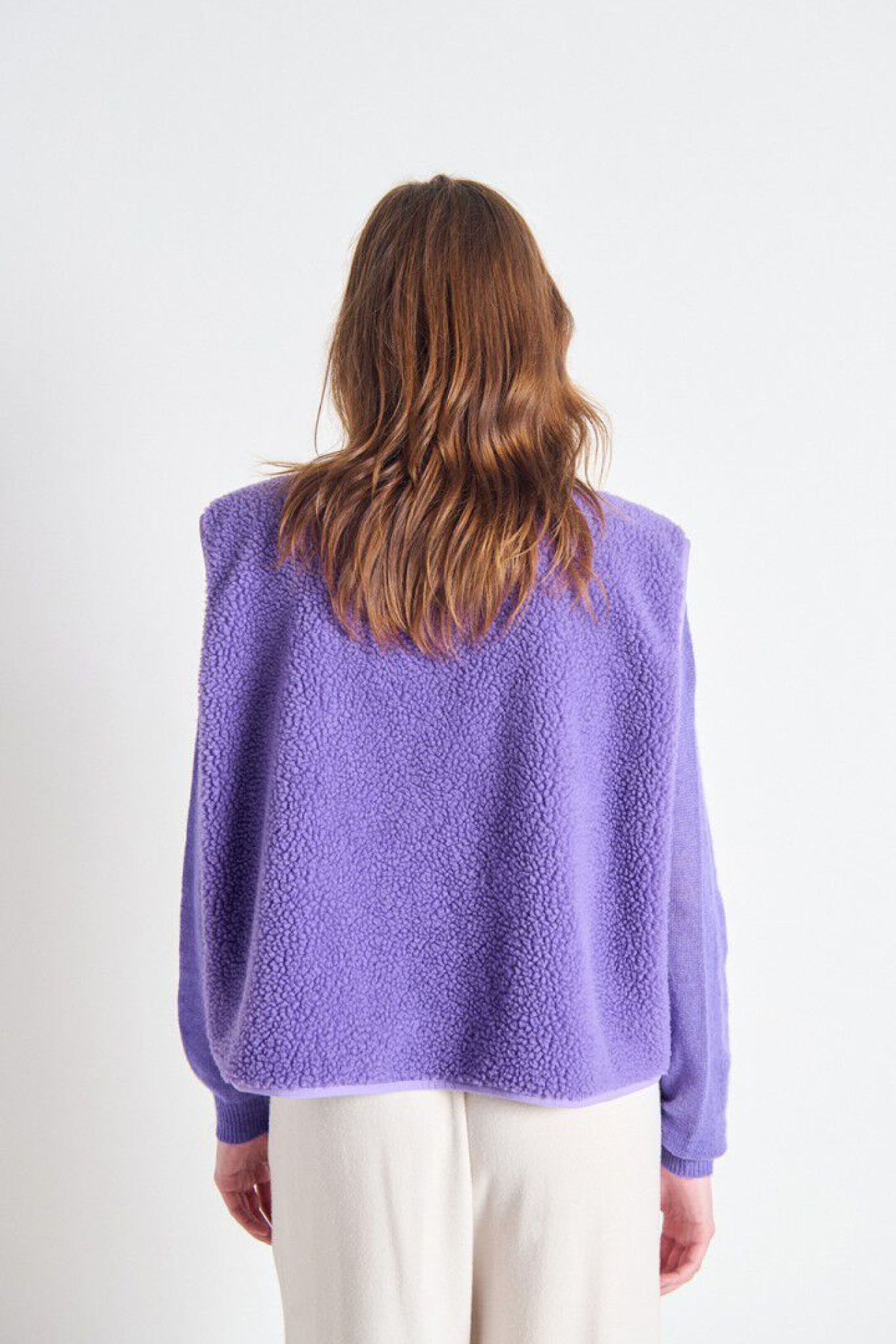 HOKTOWN SLEEVELEES JACKET - PURPLE