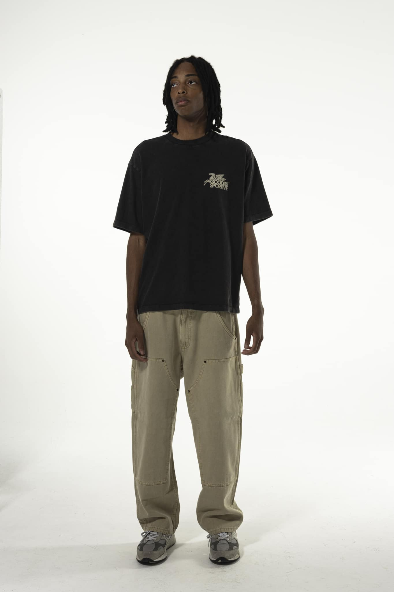 DUSTY PREMIUM PEGASUS T-SHIRT - BLACK