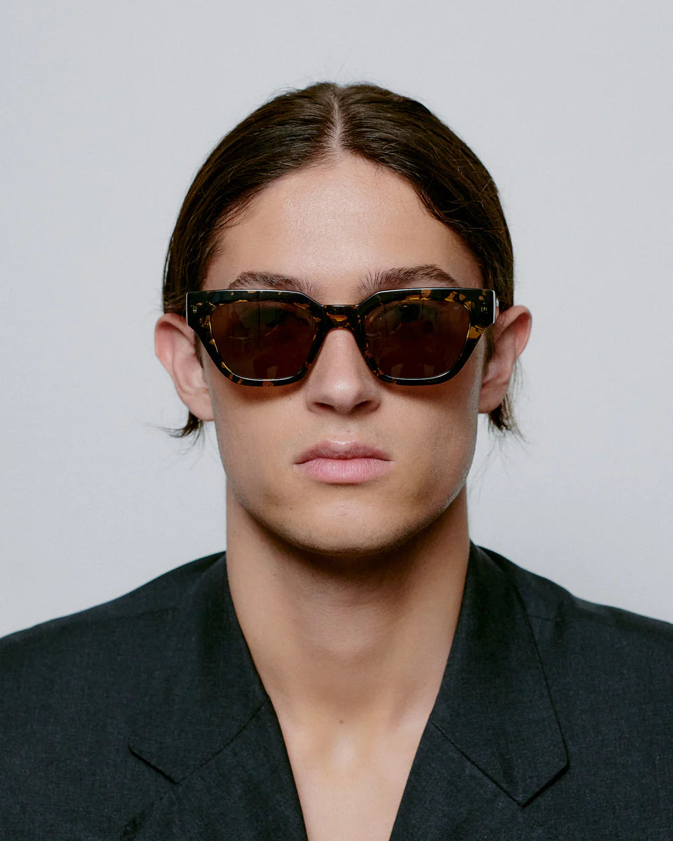 KAWS SUNGLASSES - BLACK/YELLOW TORTOISE