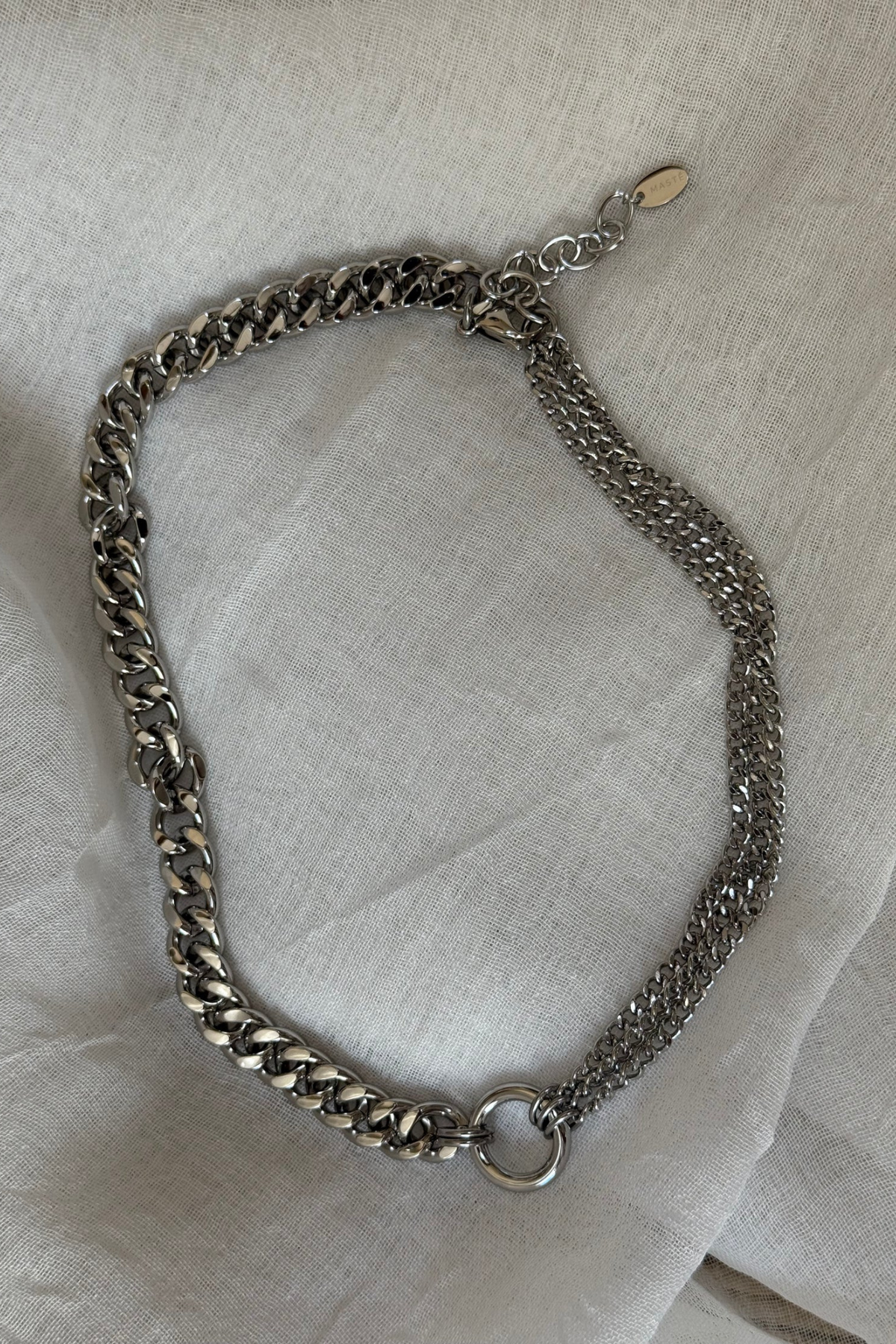 JOELLE NECKLACE - SILVER