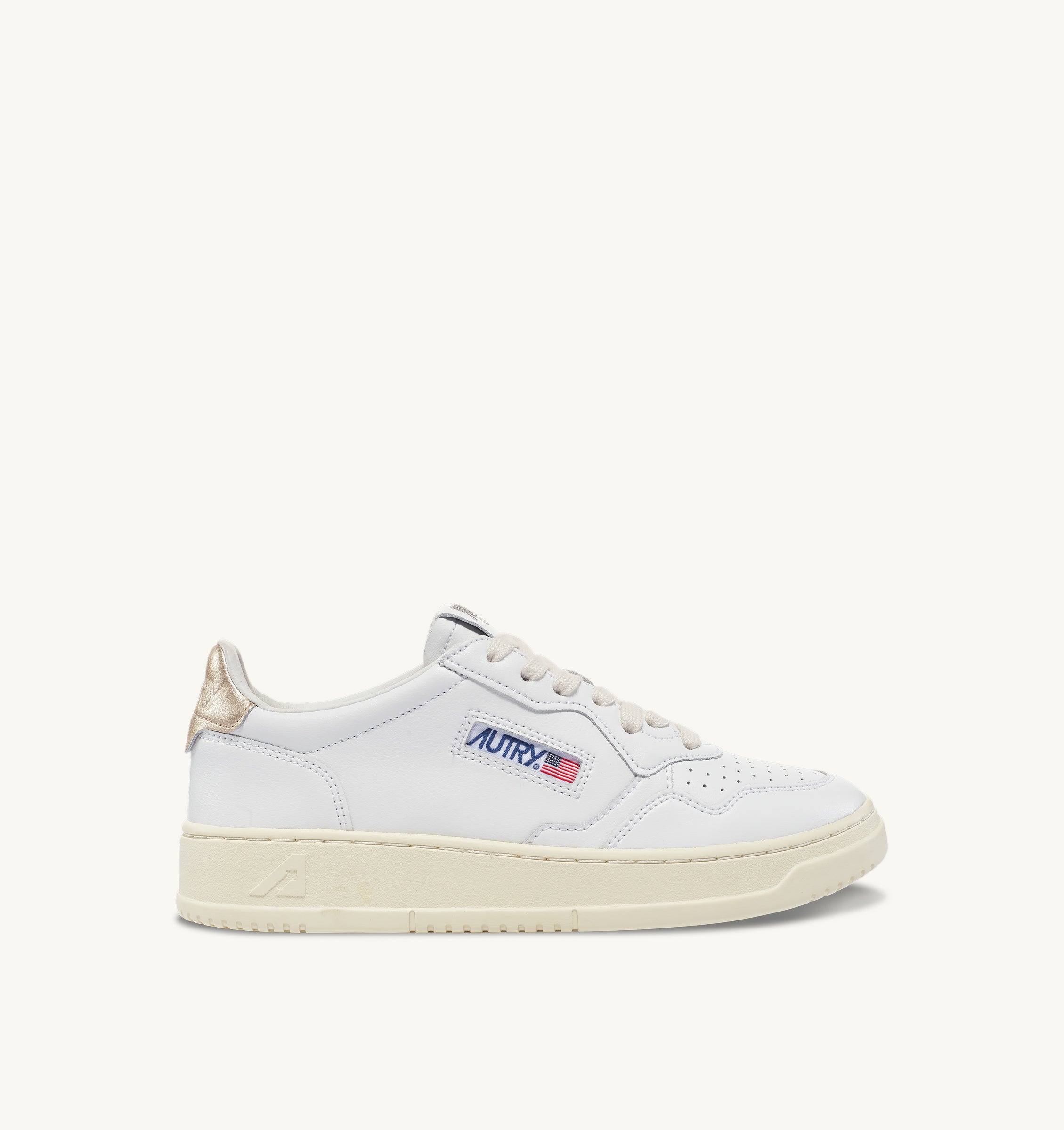 AULW-LL06 - MEDALIST LOW SNEAKERS IN LEATHER WHITE AND GOLD