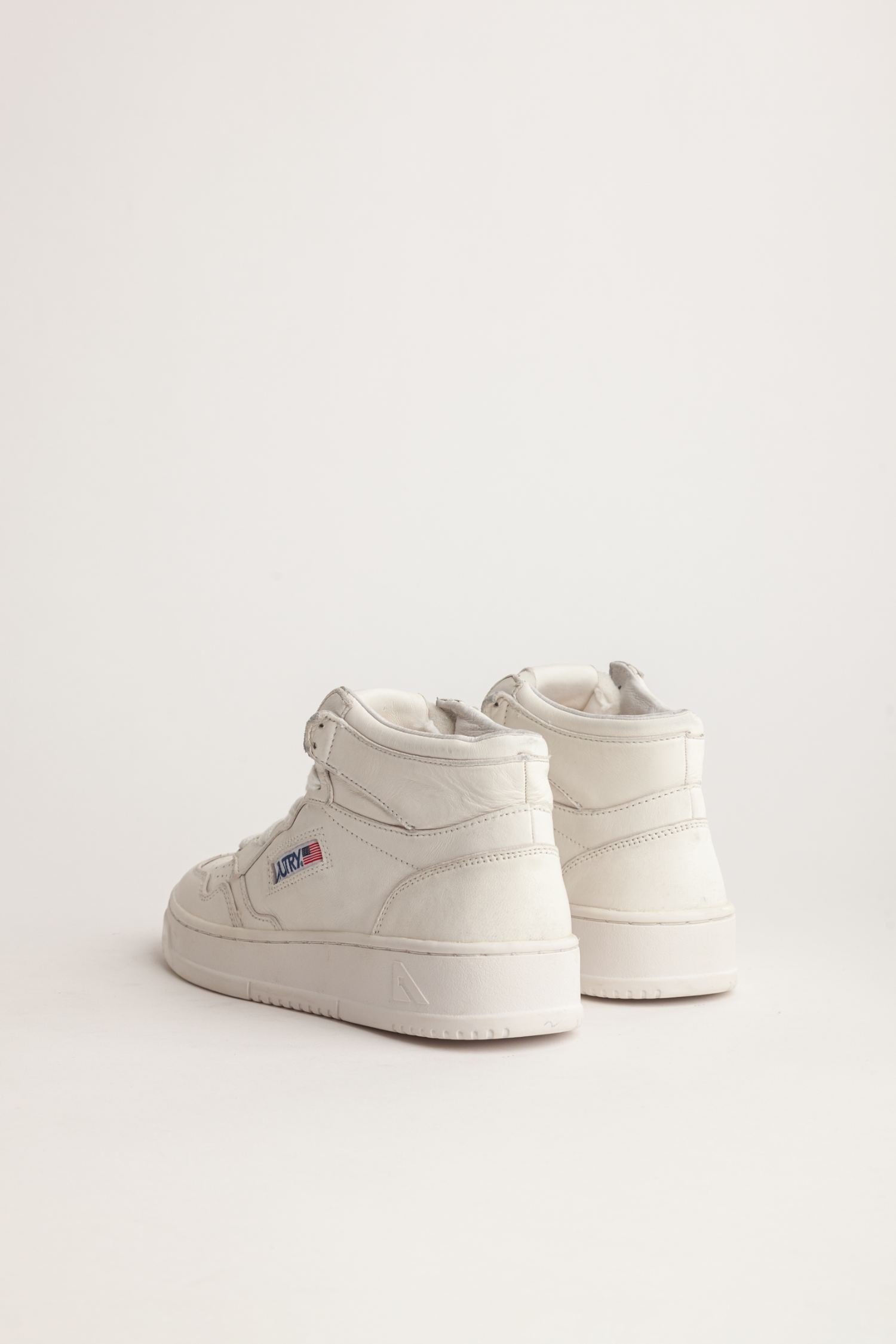 AUMW-SG10 - MEDALIST MID SNEAKERS IN SOFT GOATSKIN COLOR WHITE