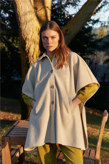 SAJA CAPE TYPE COAT - CLOUD