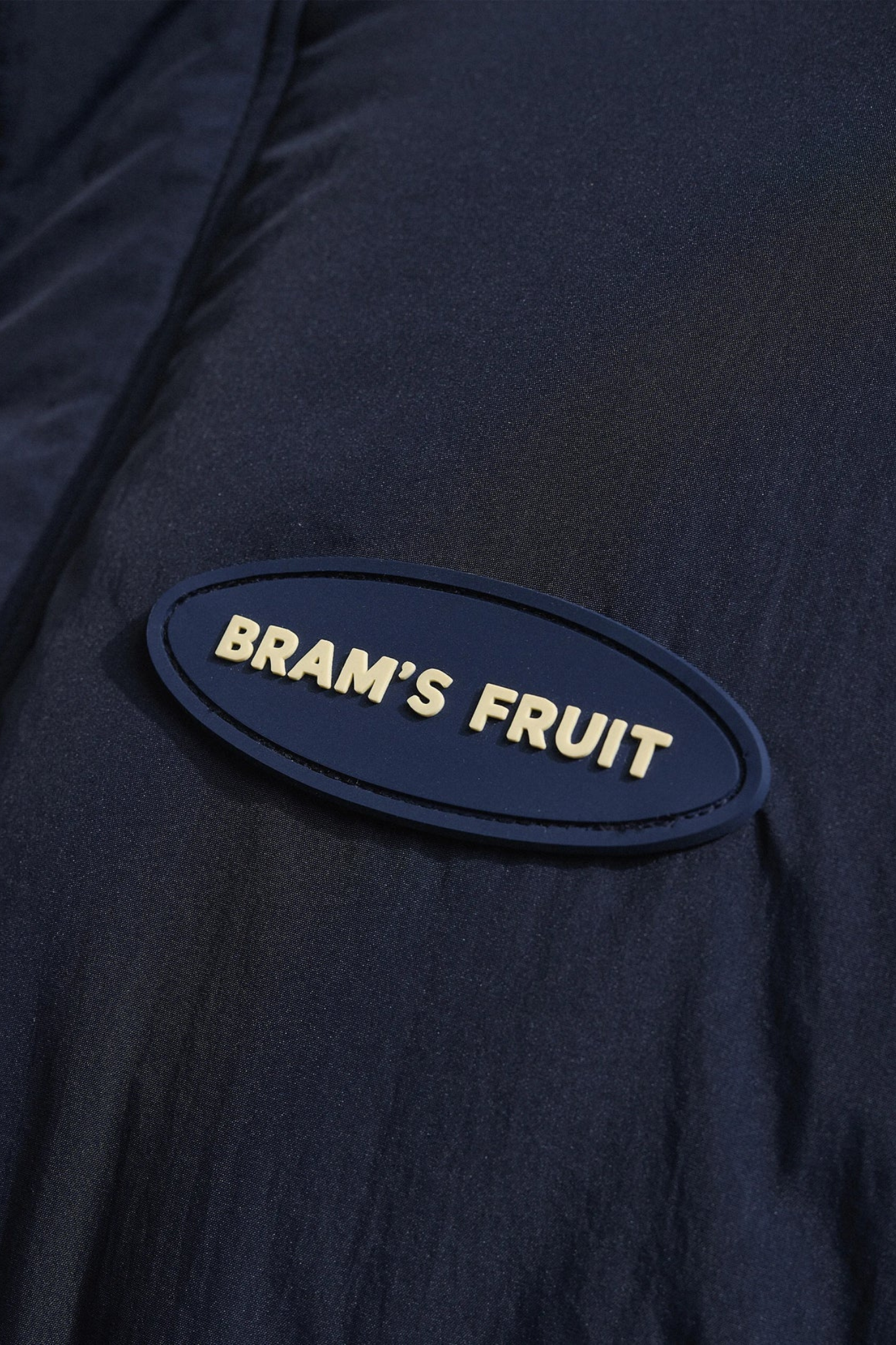 EMBLEM PATCH PADDED VEST - NAVY