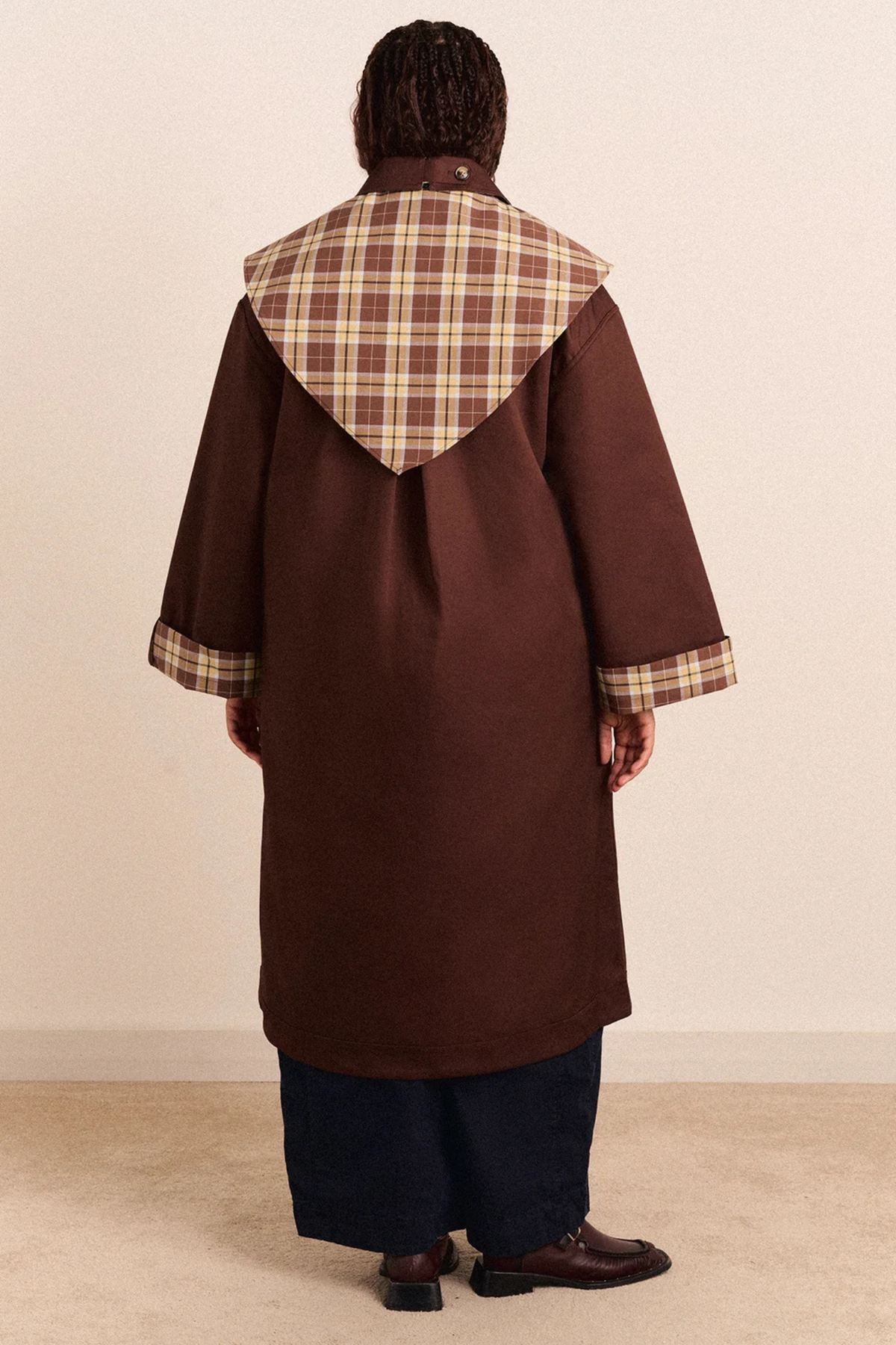 OMKEERBARE LONGLINE JERRY TRENCH JAS - CHOCOLADE