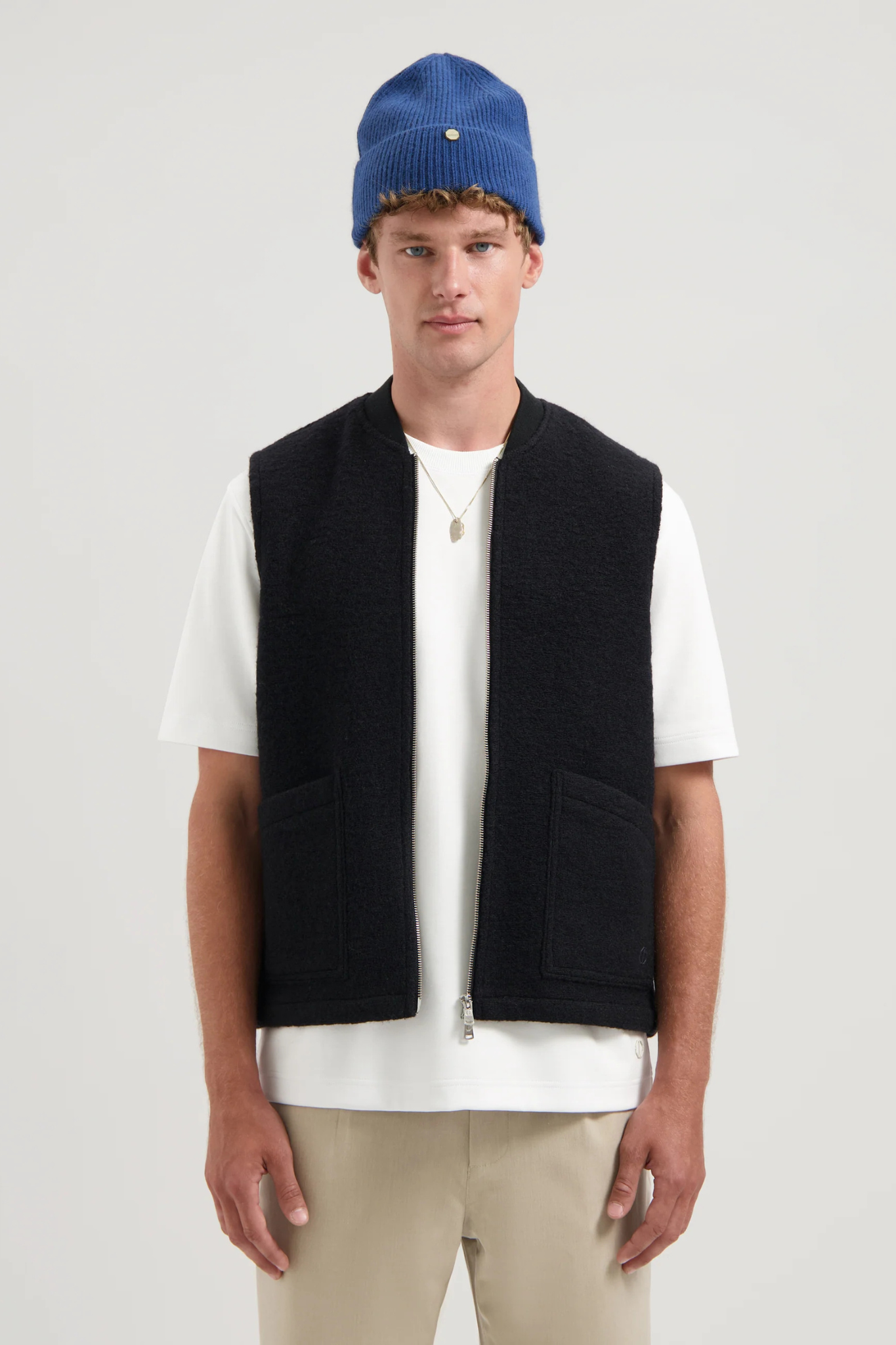 NILS GILET - BLACK