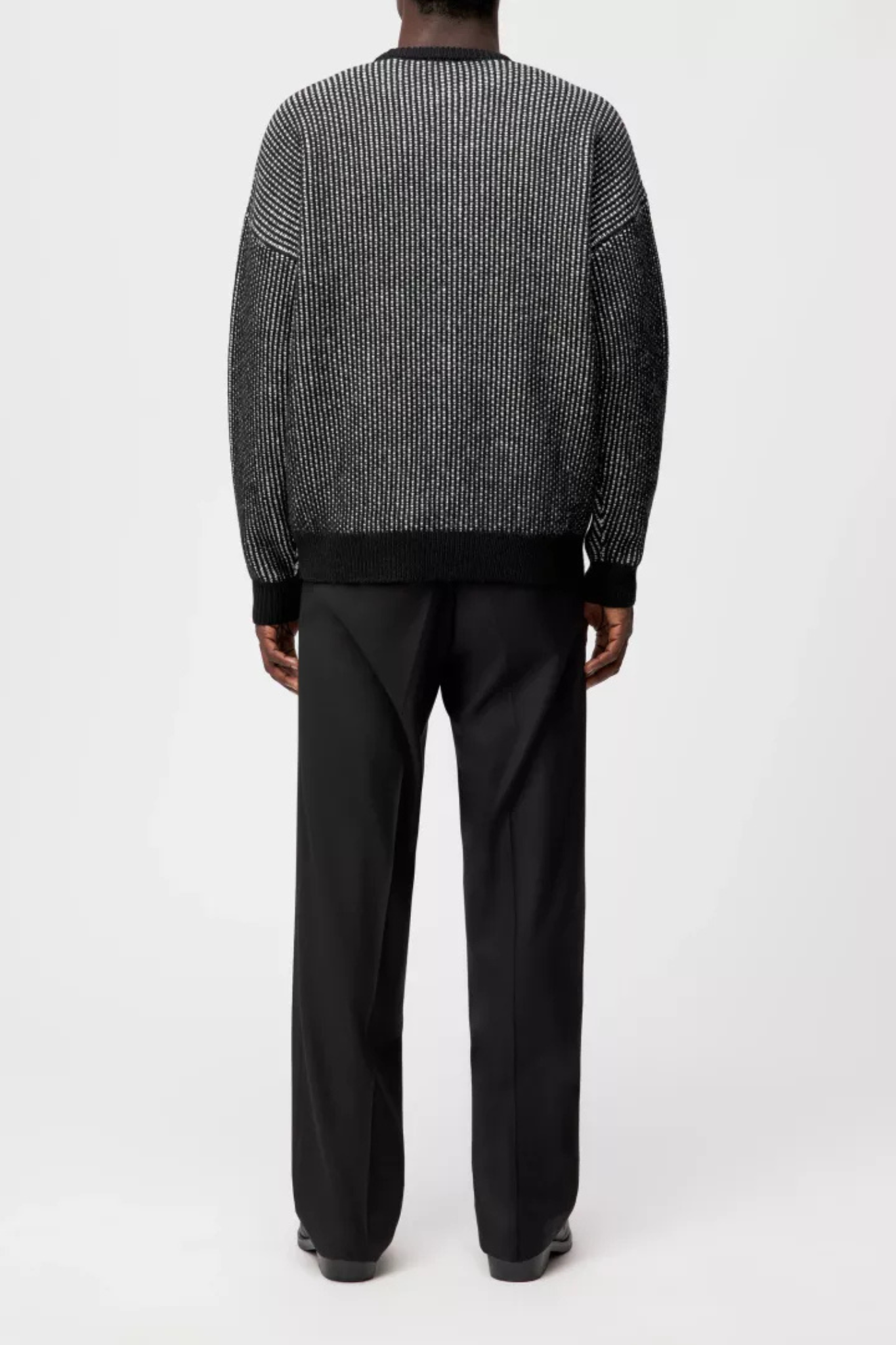 NEELIO KNITWEAR - BLACK