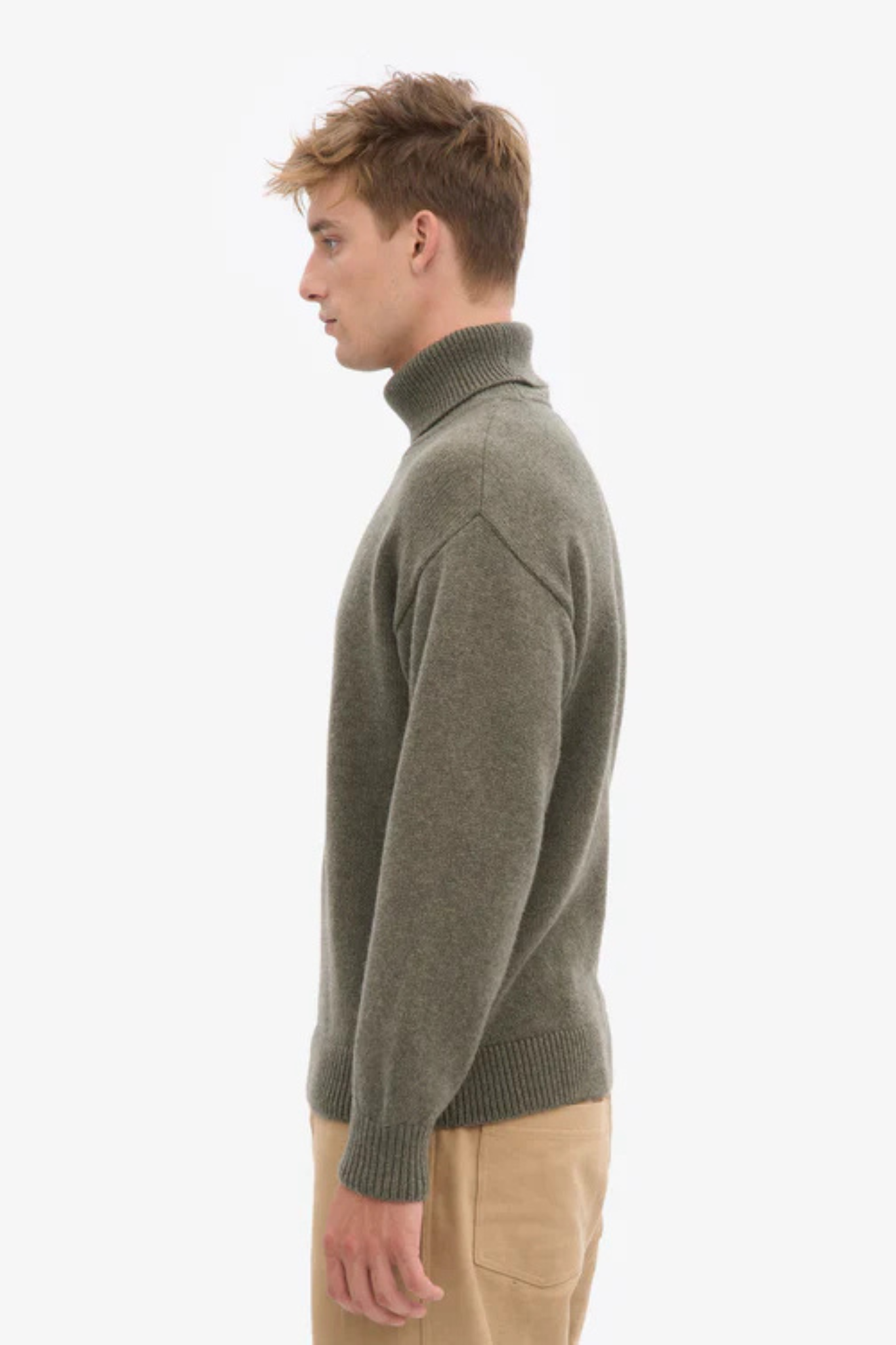 MERINO WOOL TURTLENECK - DUSTY OLIVE