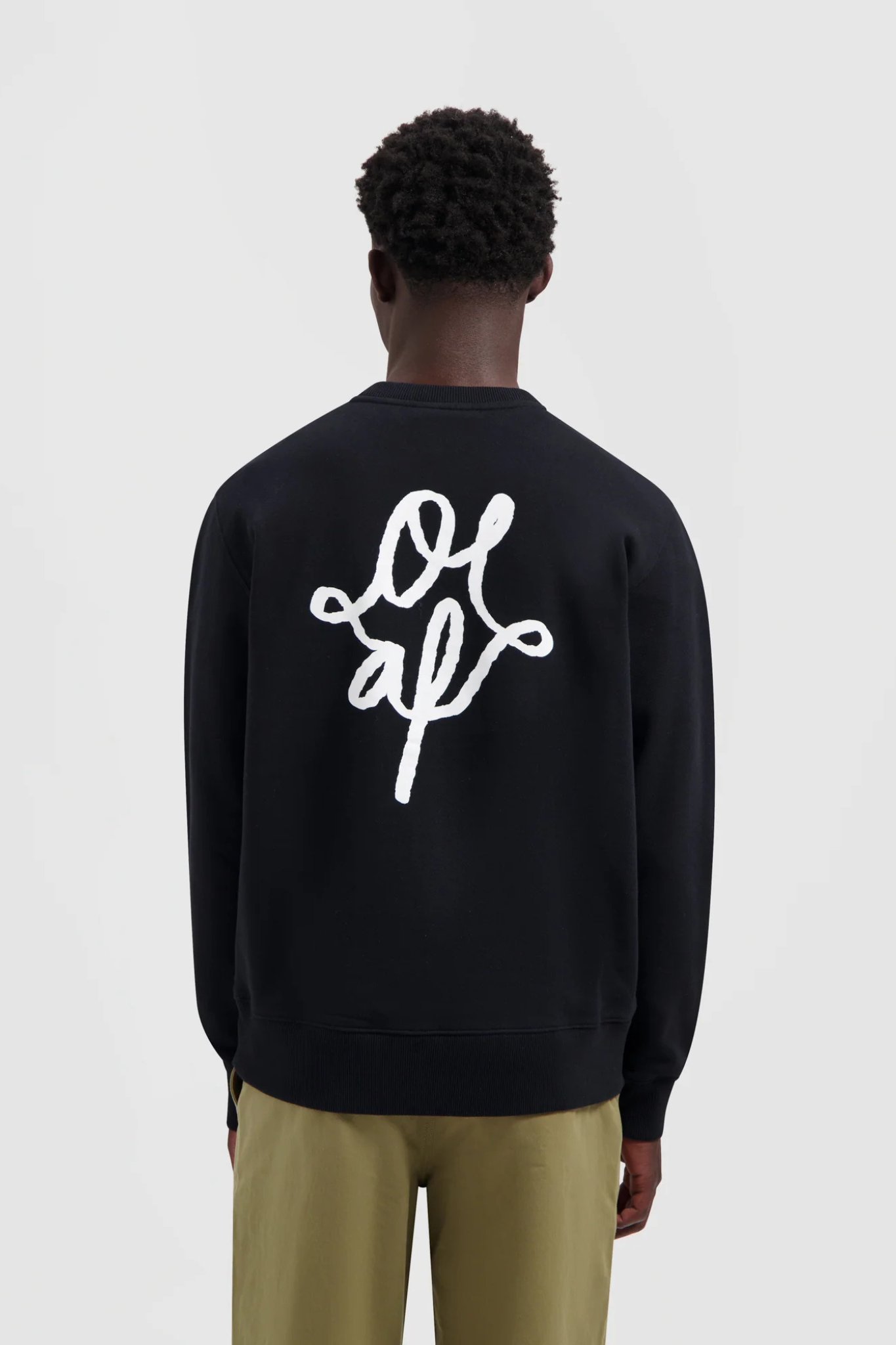 MONOGRAM GRAPHIC CREWNECK - BLACK