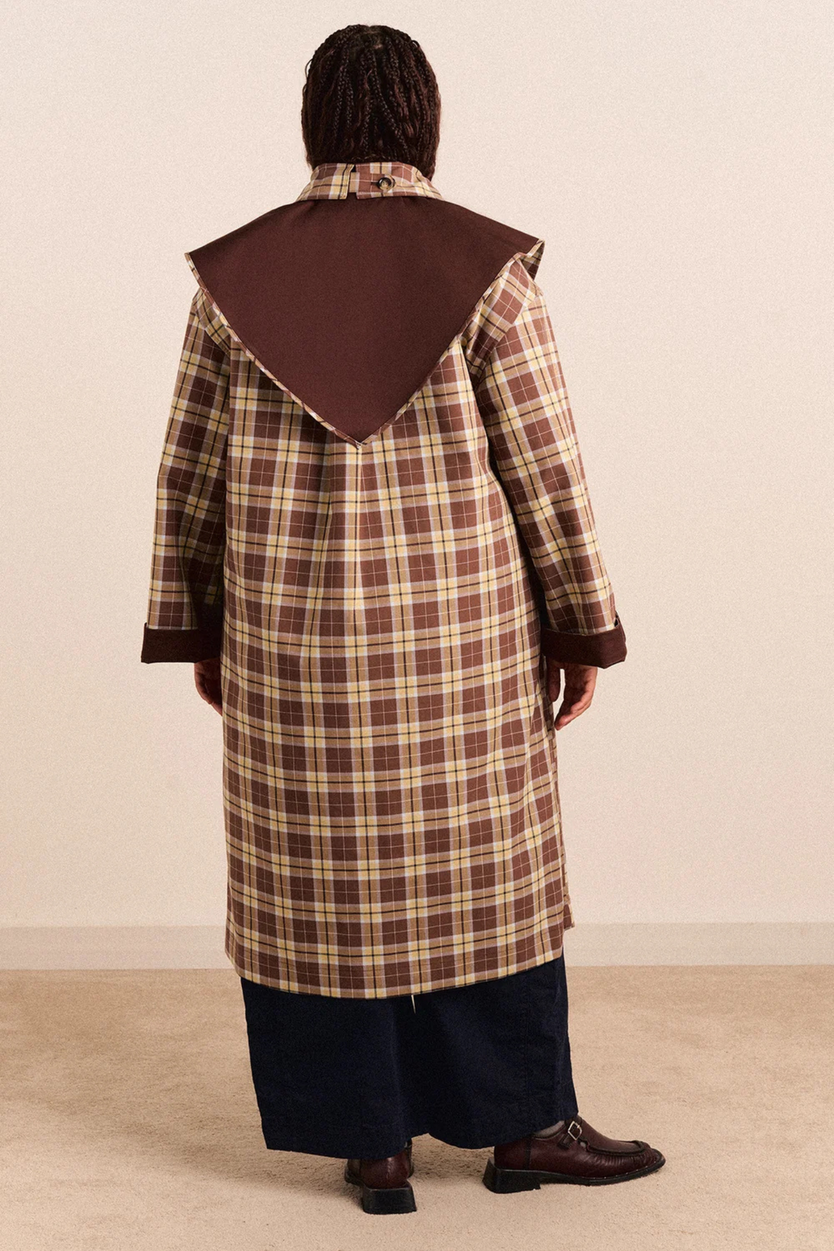 OMKEERBARE LONGLINE JERRY TRENCH JAS - CHOCOLADE