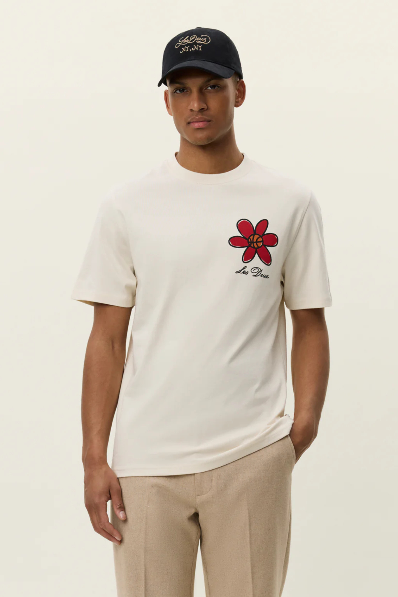 FLOWER BASKET T-SHIRT - IVORY