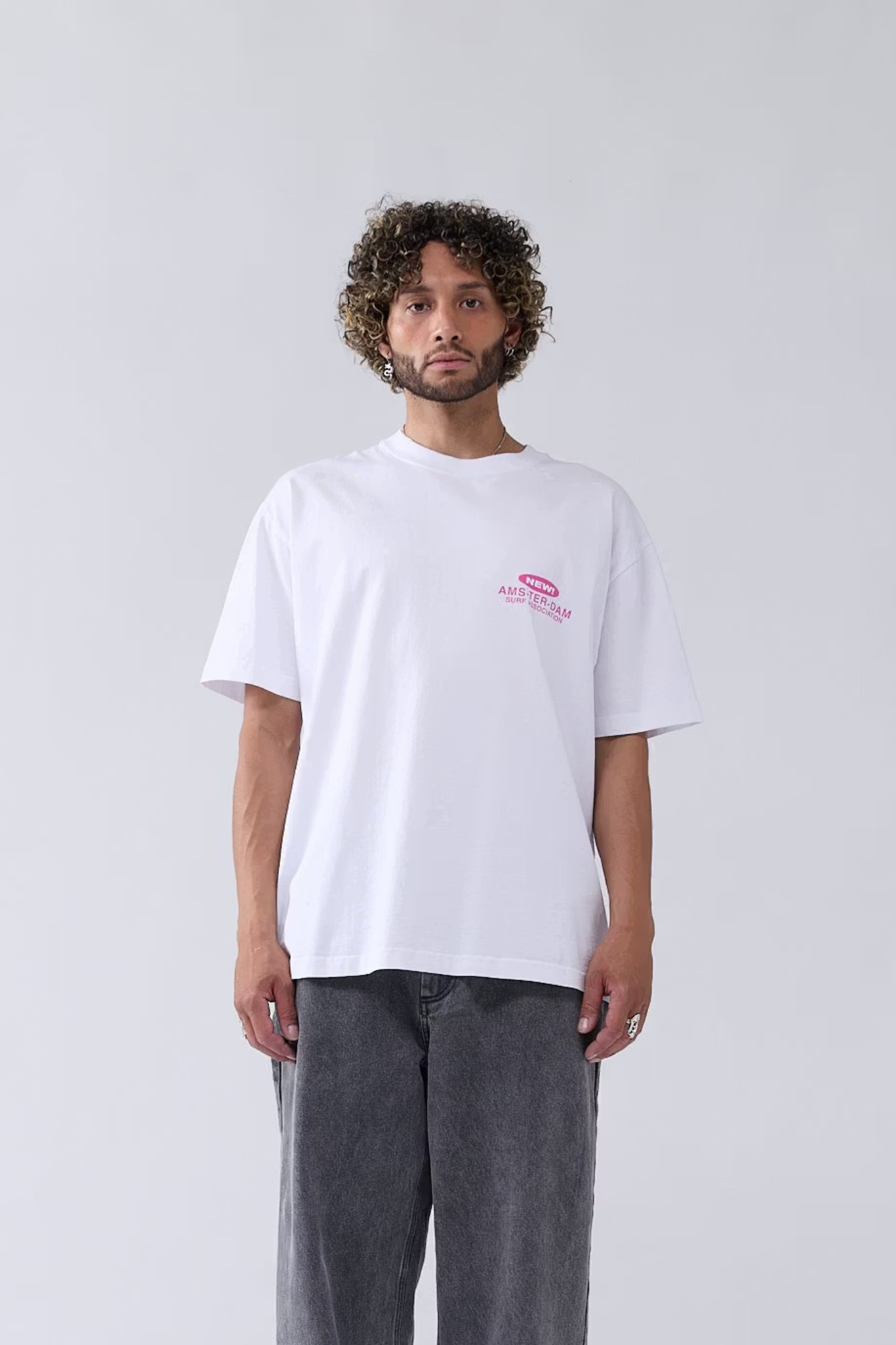 PEARL READINGS T- SHIRT - WASHED WHITE