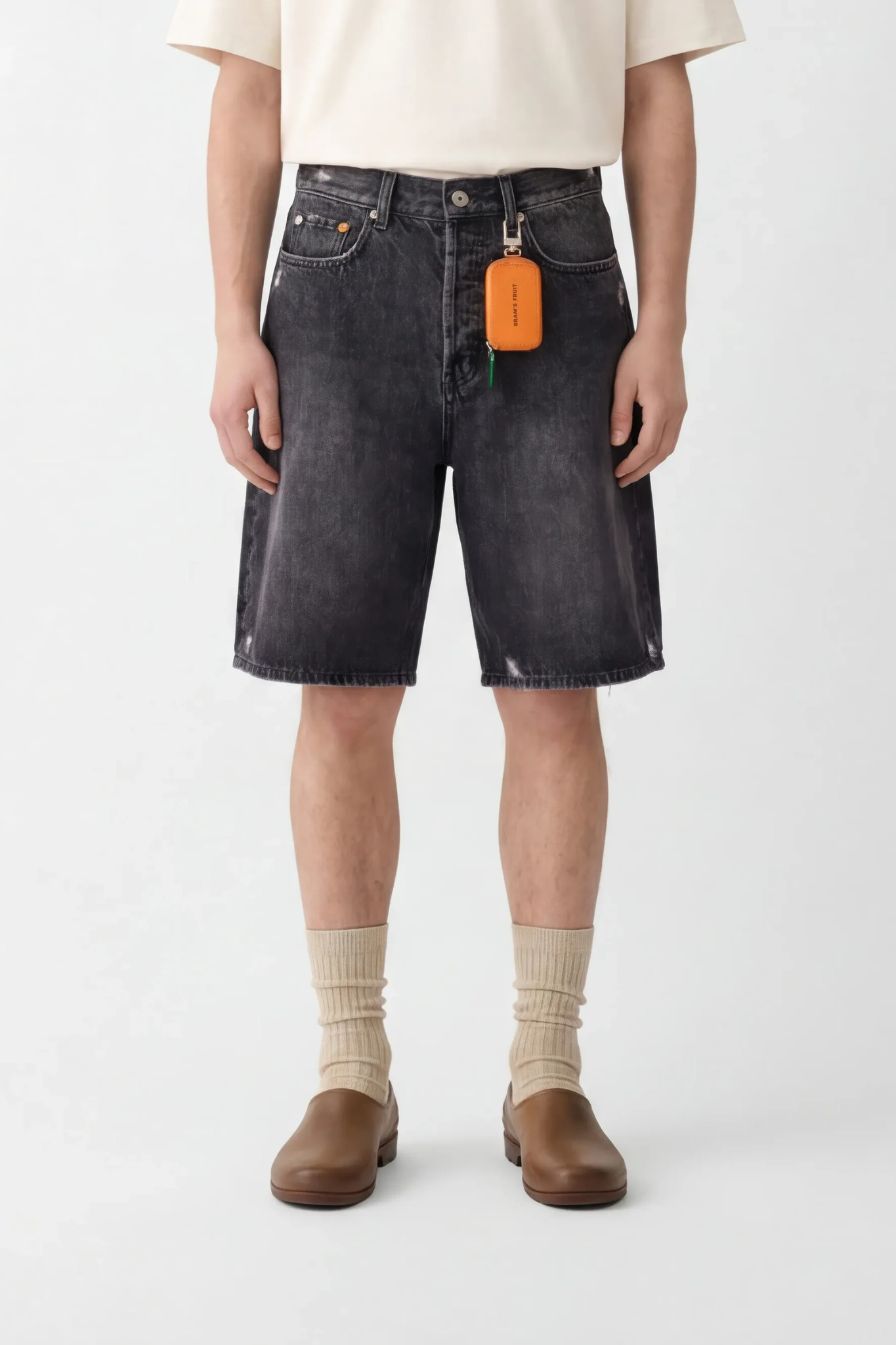 DENIM SHORTS - WASHED BLACK